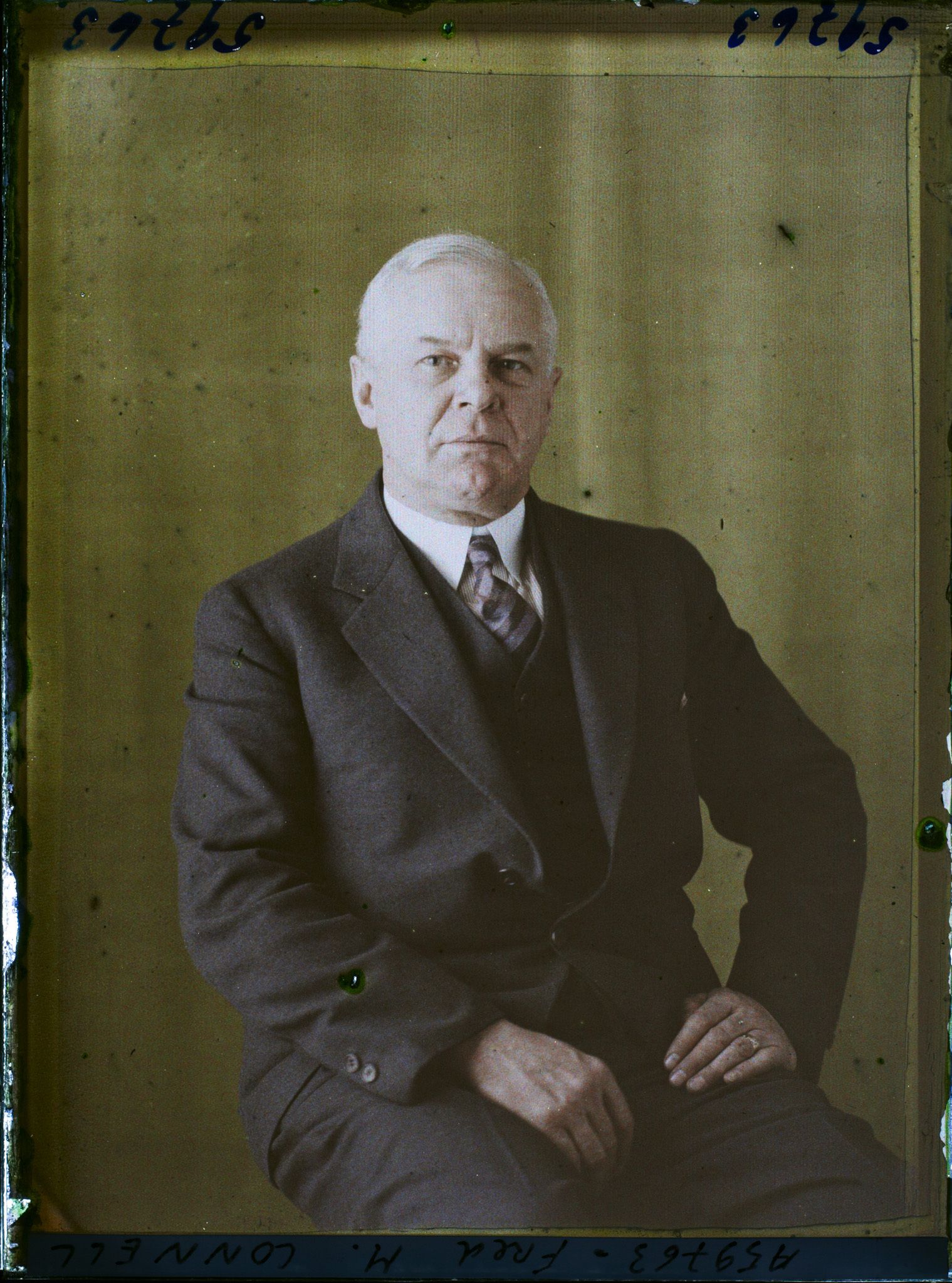 Image représentant https://musee-albert-kahn.s-museum.fr/home/NWQ2OTAwYzNmYjZlZTk1ZWQwODJmMjY4L2dlbmVyaWMtbm90aWNlLXRhYi9hdXRob3JpdHkvNjE3YTc5ZjVjZjhiODk2OGIzMzM3ZDIx/5d6900c3fb6ee95ed082f268/generic-notice-tab/authority/617a79ebcf8b8968b3336af7 Monsieur Fred M. Connell