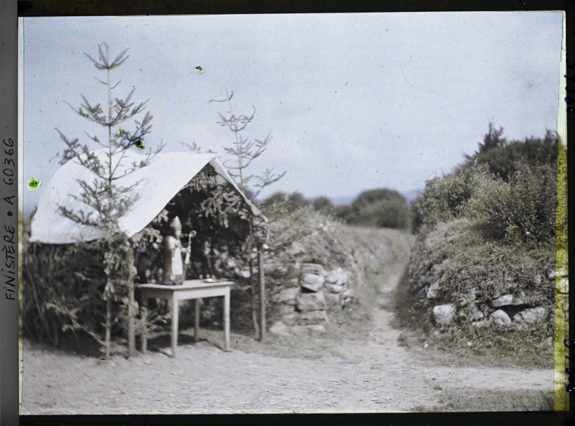 Image représentant Un reposoir sur le parcours de la Grande Troménie