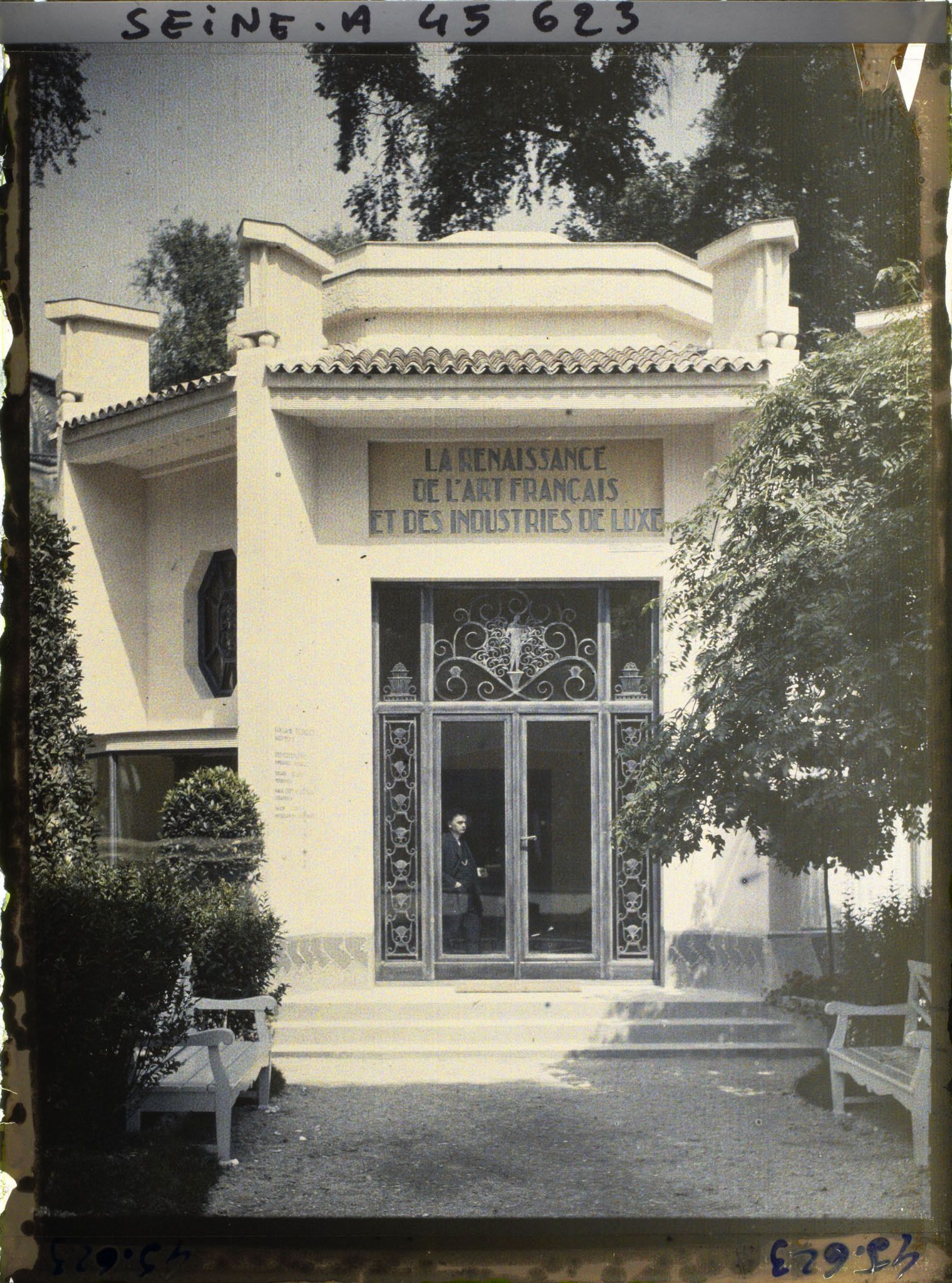 Image représentant L'Exposition des arts décoratifs, Pavillon de la Renaissance de l'art français et des industries de luxe