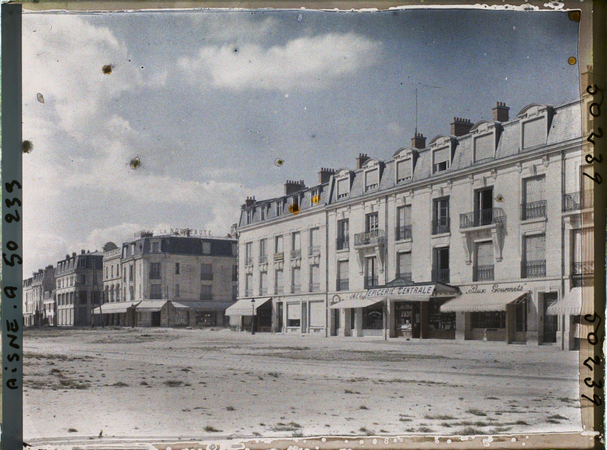 Image représentant France, Soissons, Nouvelles Maisons place St Pierre