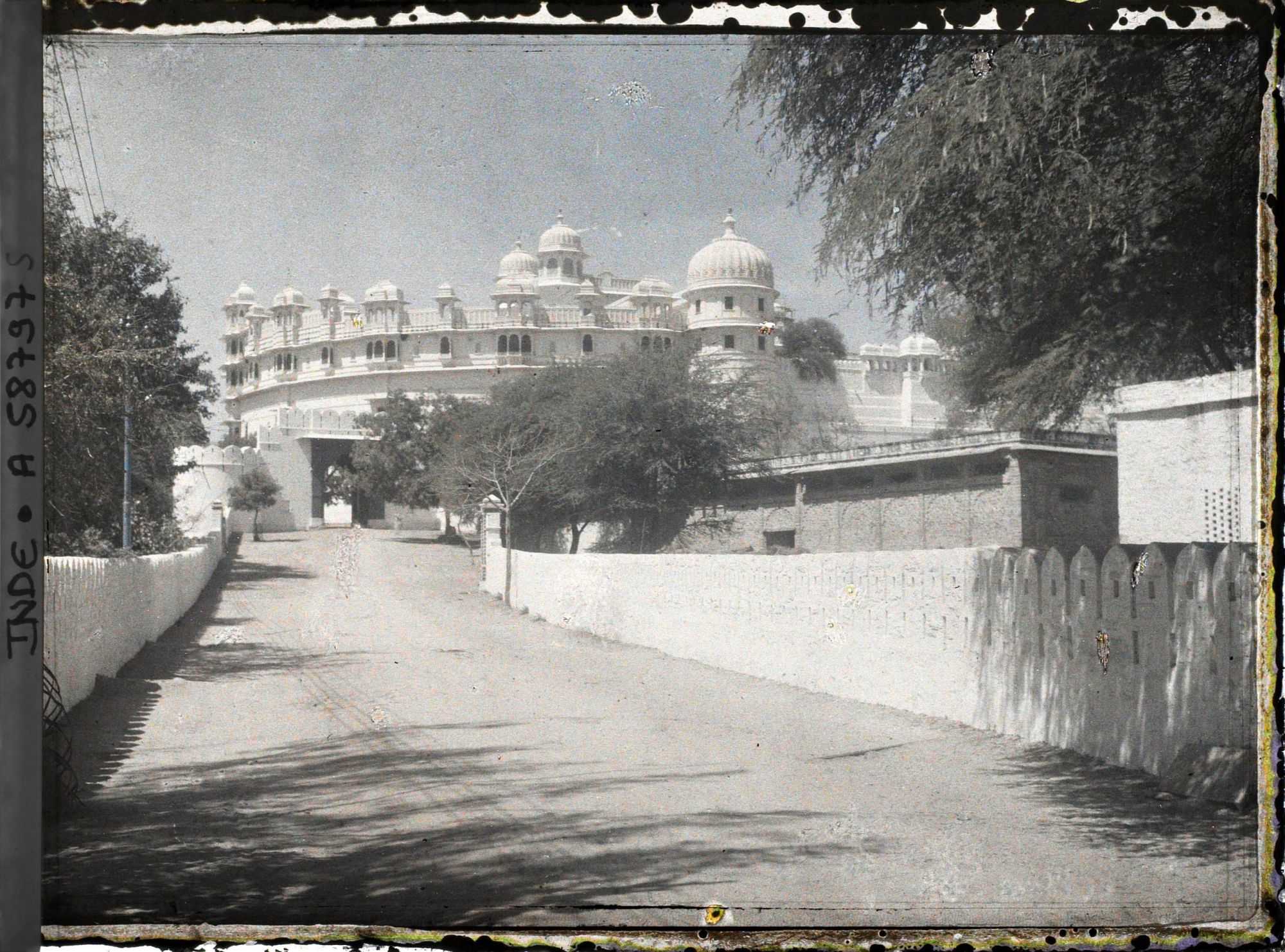 Image représentant Entrée sud du palais de la Cité (Raj Mahal)