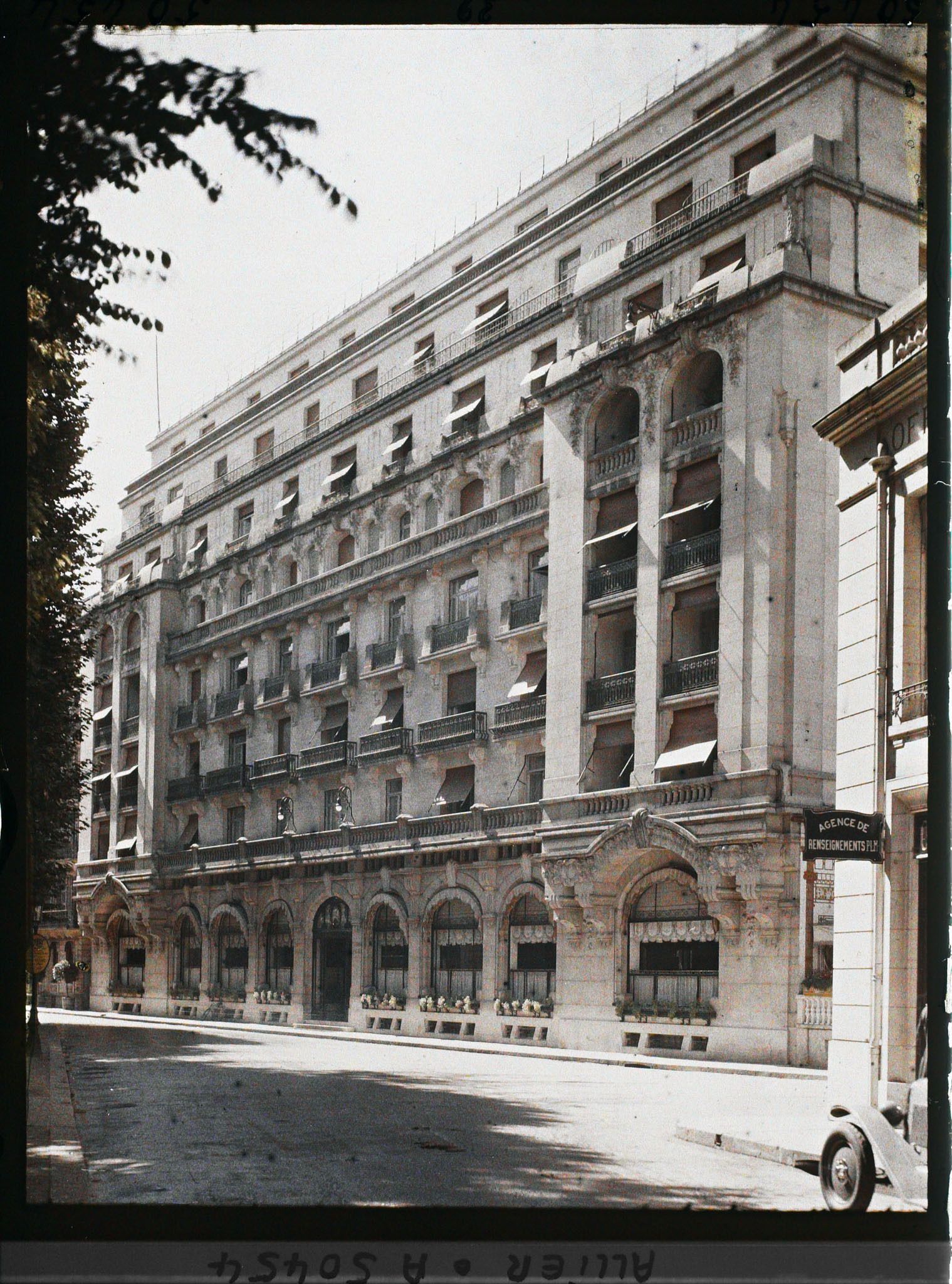 Image représentant L'Hôtel thermal Radio, rue du Parc