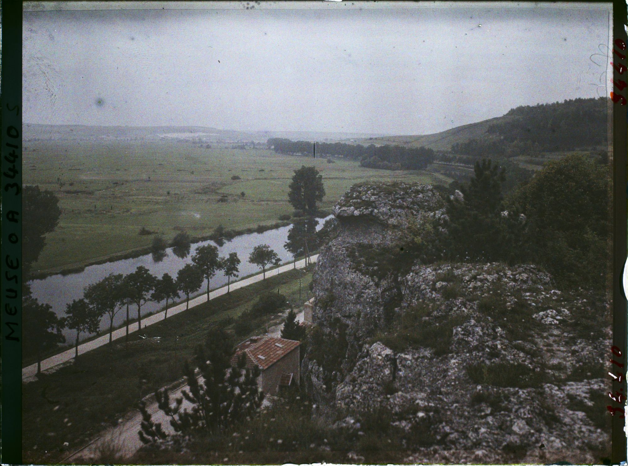 Image représentant France, St Mihiel, Panorama pris des Sept roches vers la côte Ste Marie
