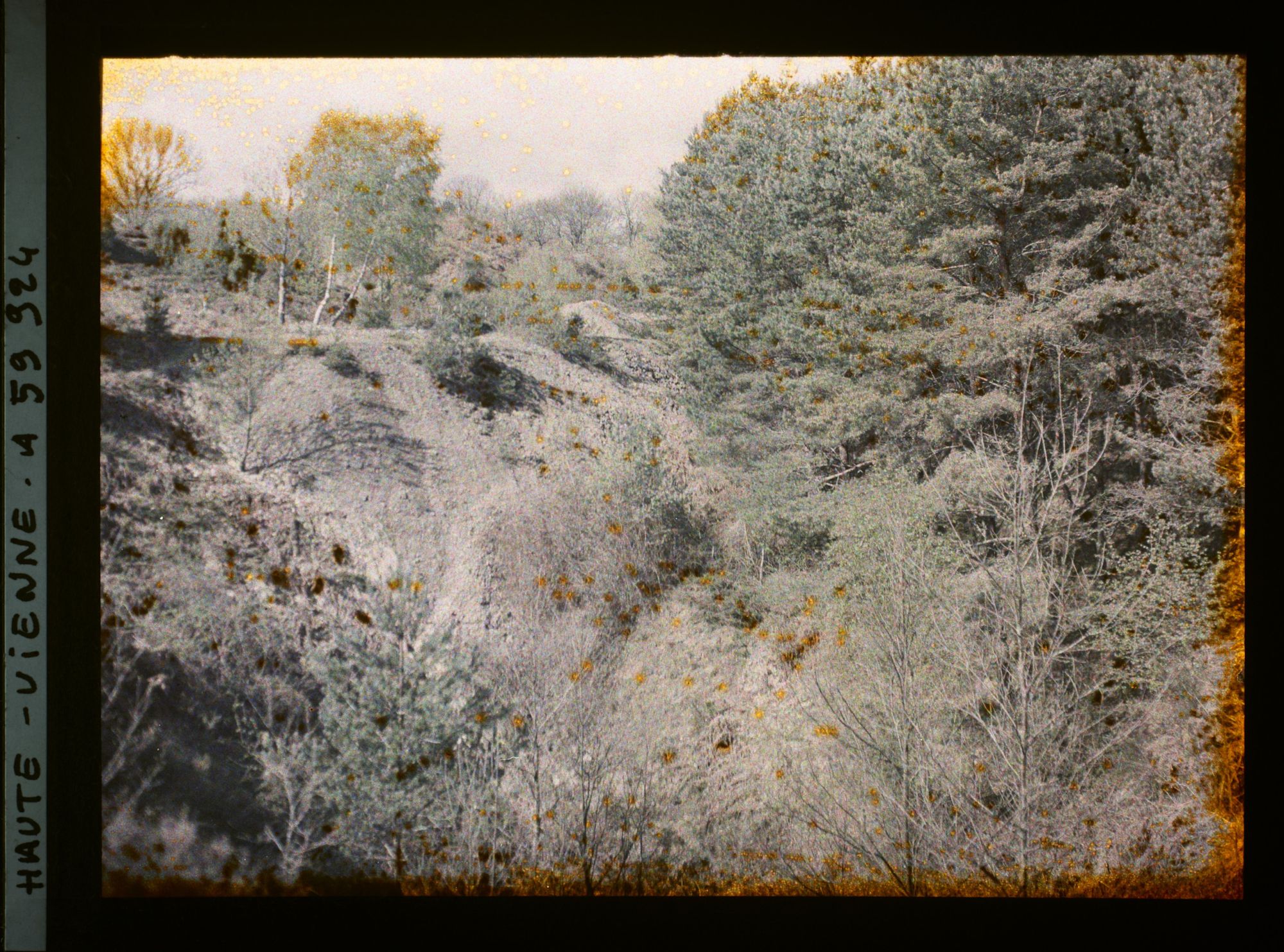 Image représentant L'ancienne fosse de la mine de Leycuras