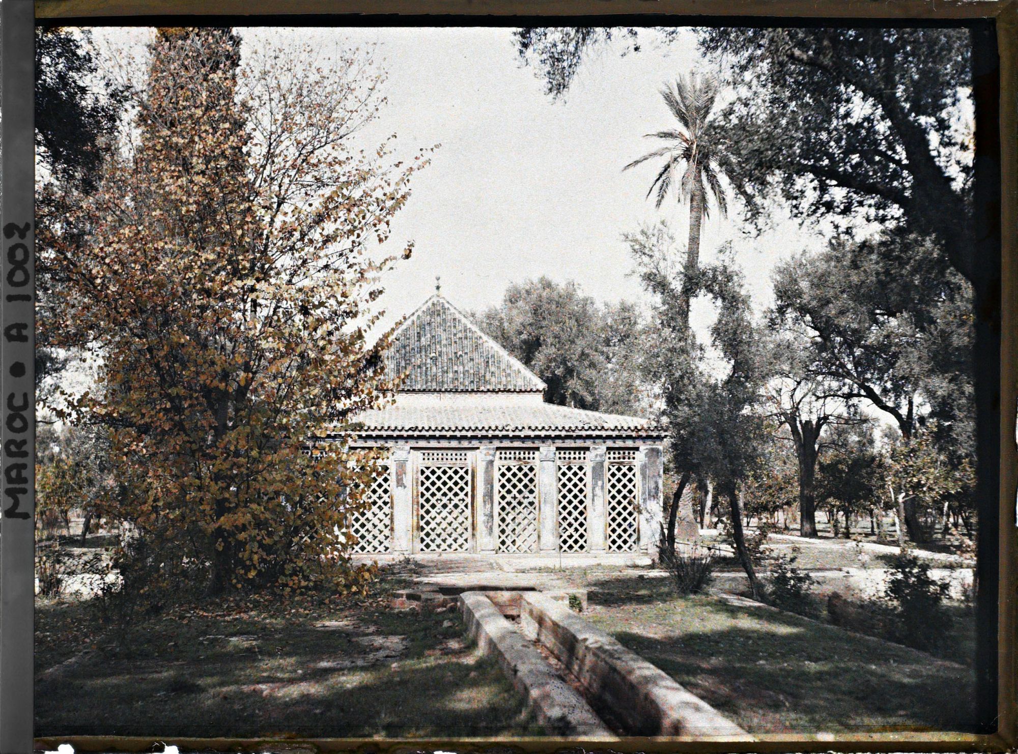 Image représentant Un pavillon du jardin du Dar el Maghzen