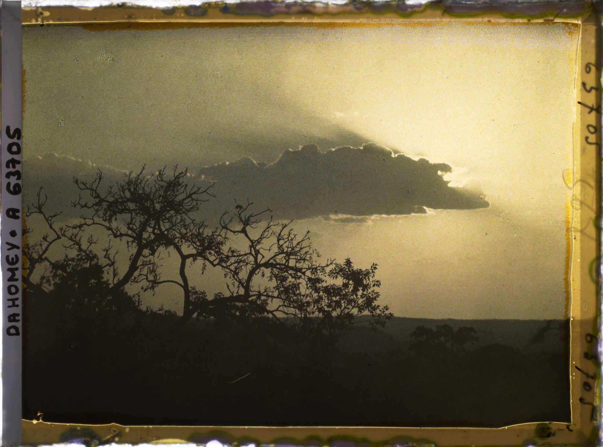 Image représentant Contre-jour vers les sources de la Pendjari