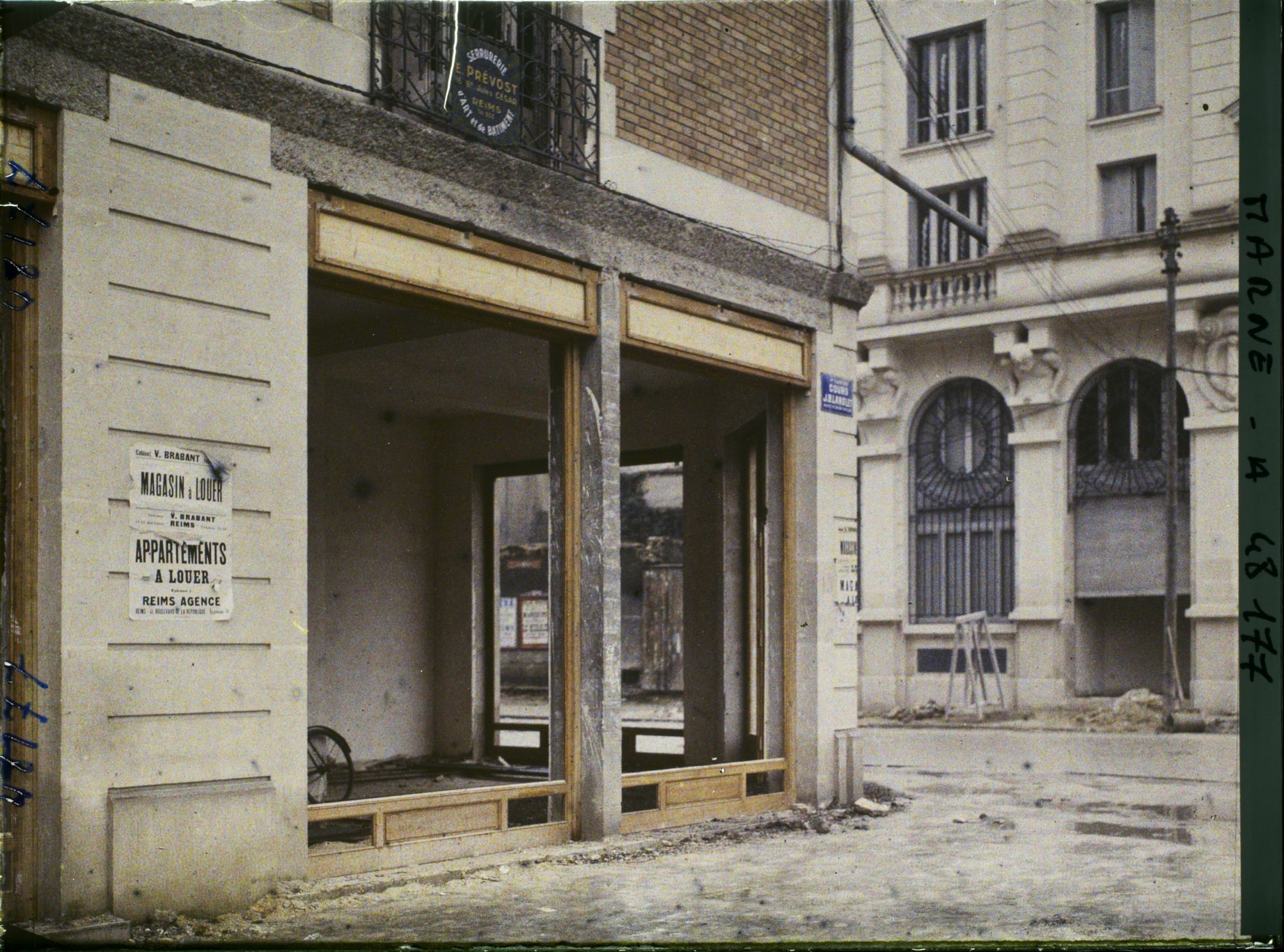 Image représentant France, Reims, Cours Langlet  (magasin à louer)