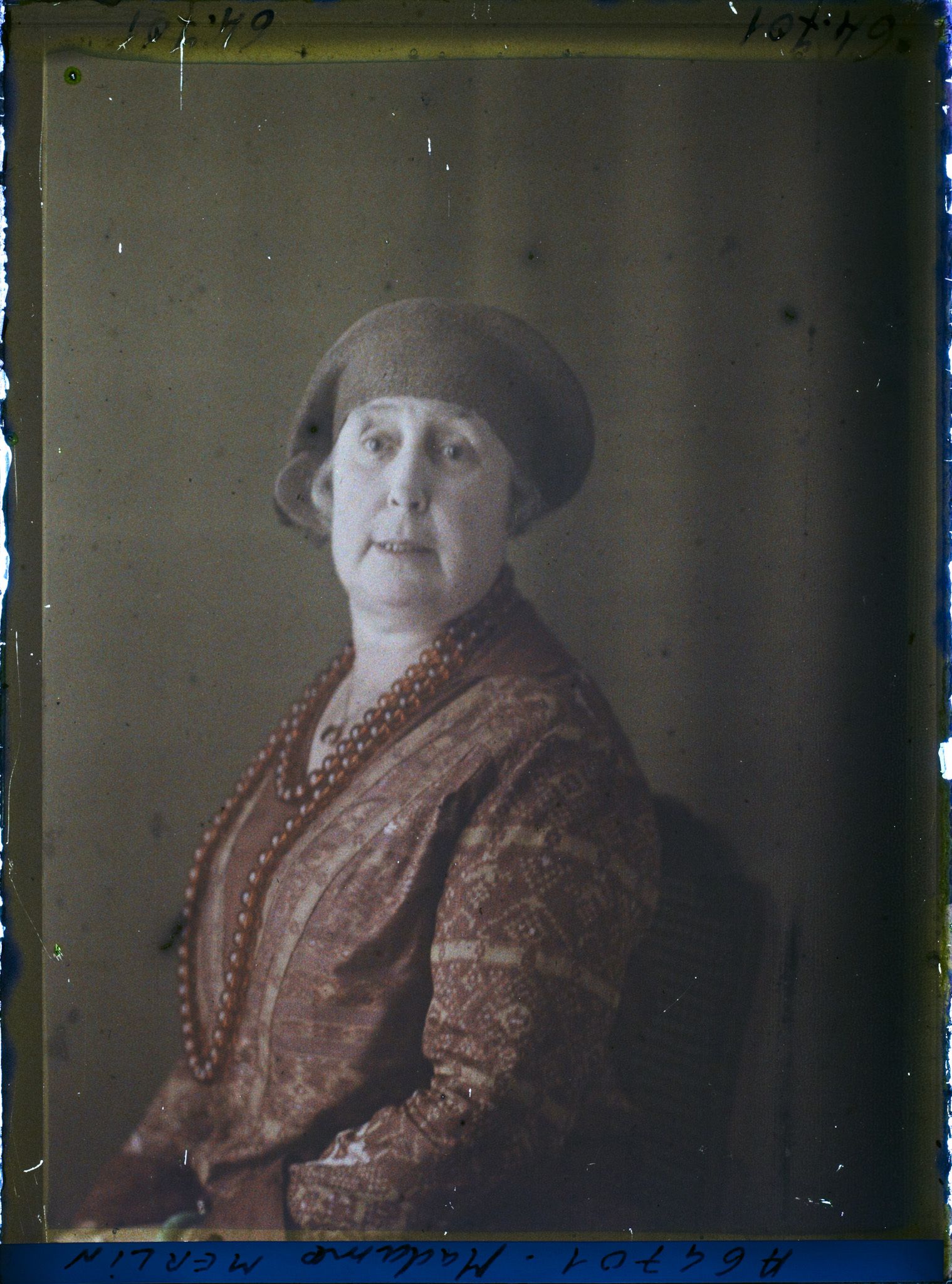 Image représentant https://musee-albert-kahn.s-museum.fr/home/NWQ2OTAwYzNmYjZlZTk1ZWQwODJmMjY4L2dlbmVyaWMtbm90aWNlLXRhYi9hdXRob3JpdHkvNjE3YTc5ZjVjZjhiODk2OGIzMzM3ZDIx/5d6900c3fb6ee95ed082f268/generic-notice-tab/authority/617a79ebcf8b8968b33373e4 Madame Marie Madeleine Merlin