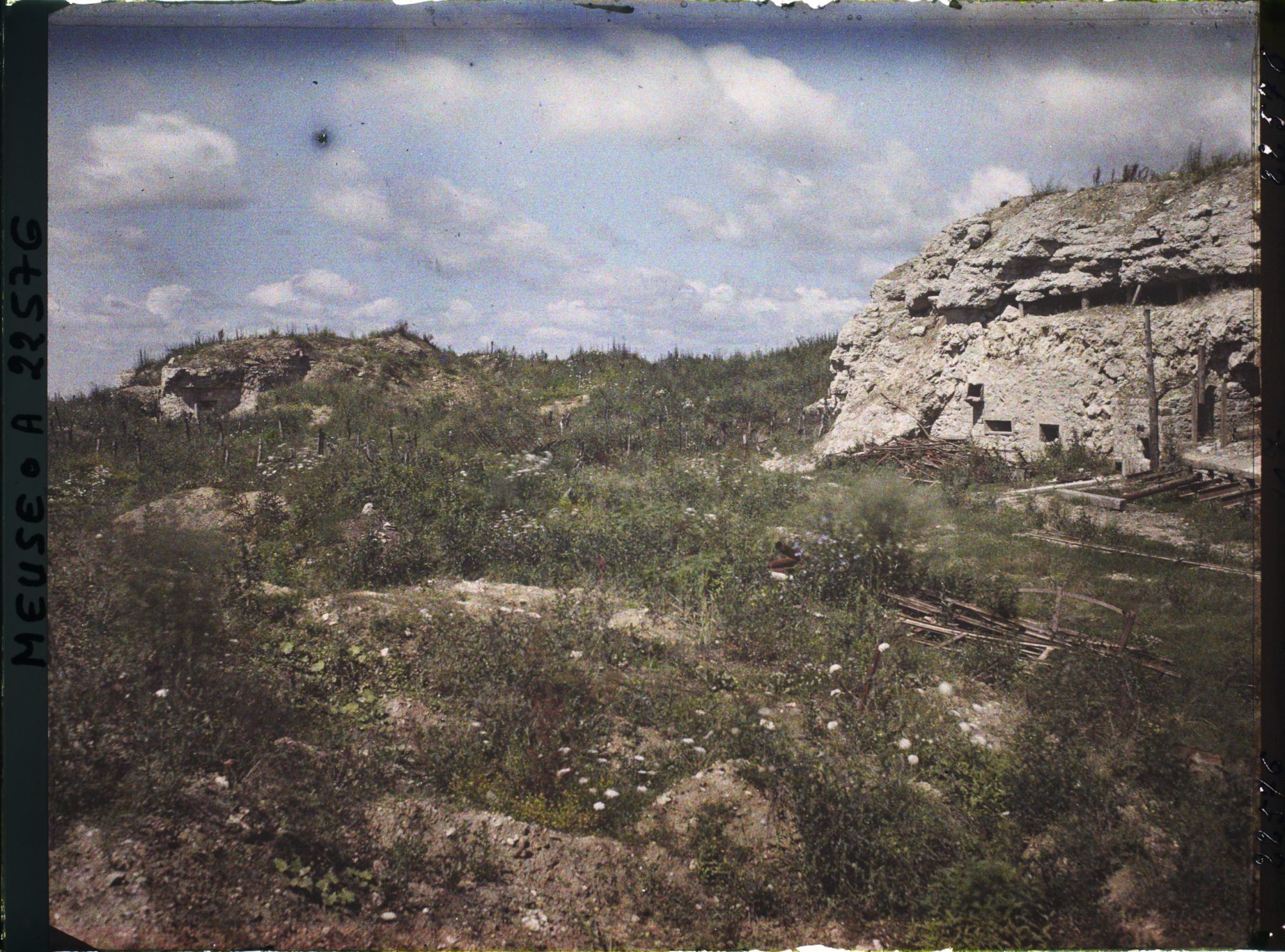 Image représentant France, Ft de Douaumont, Fort de Douaumont : aspect du fort angle Sud Ouest