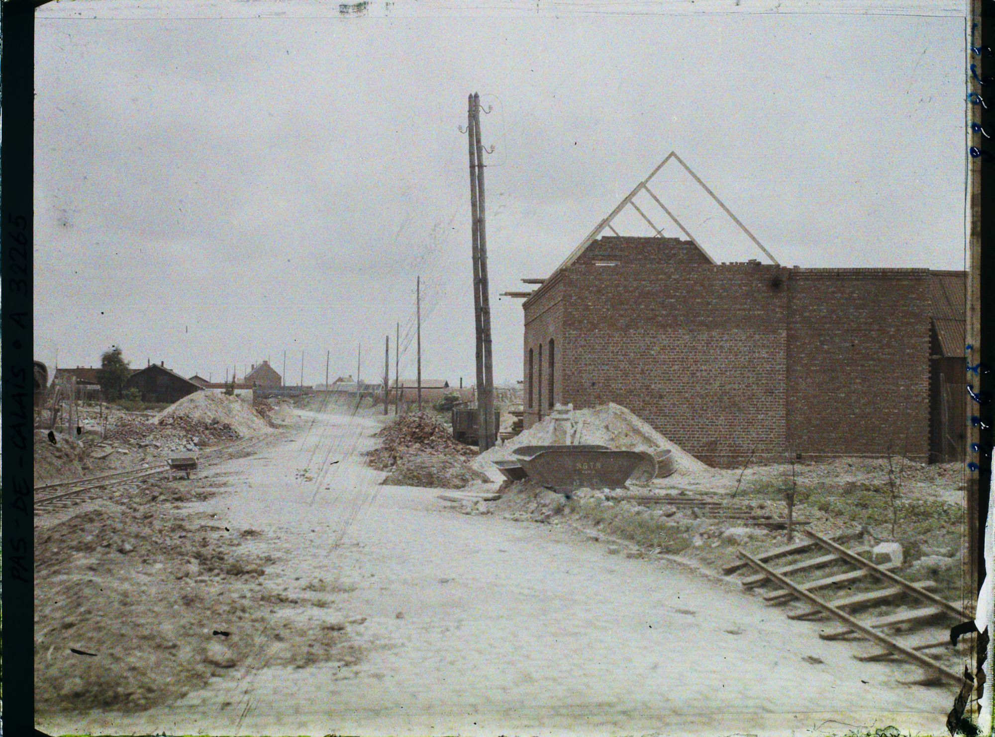 Image représentant France, Thélus, Reconstruction dans le Village