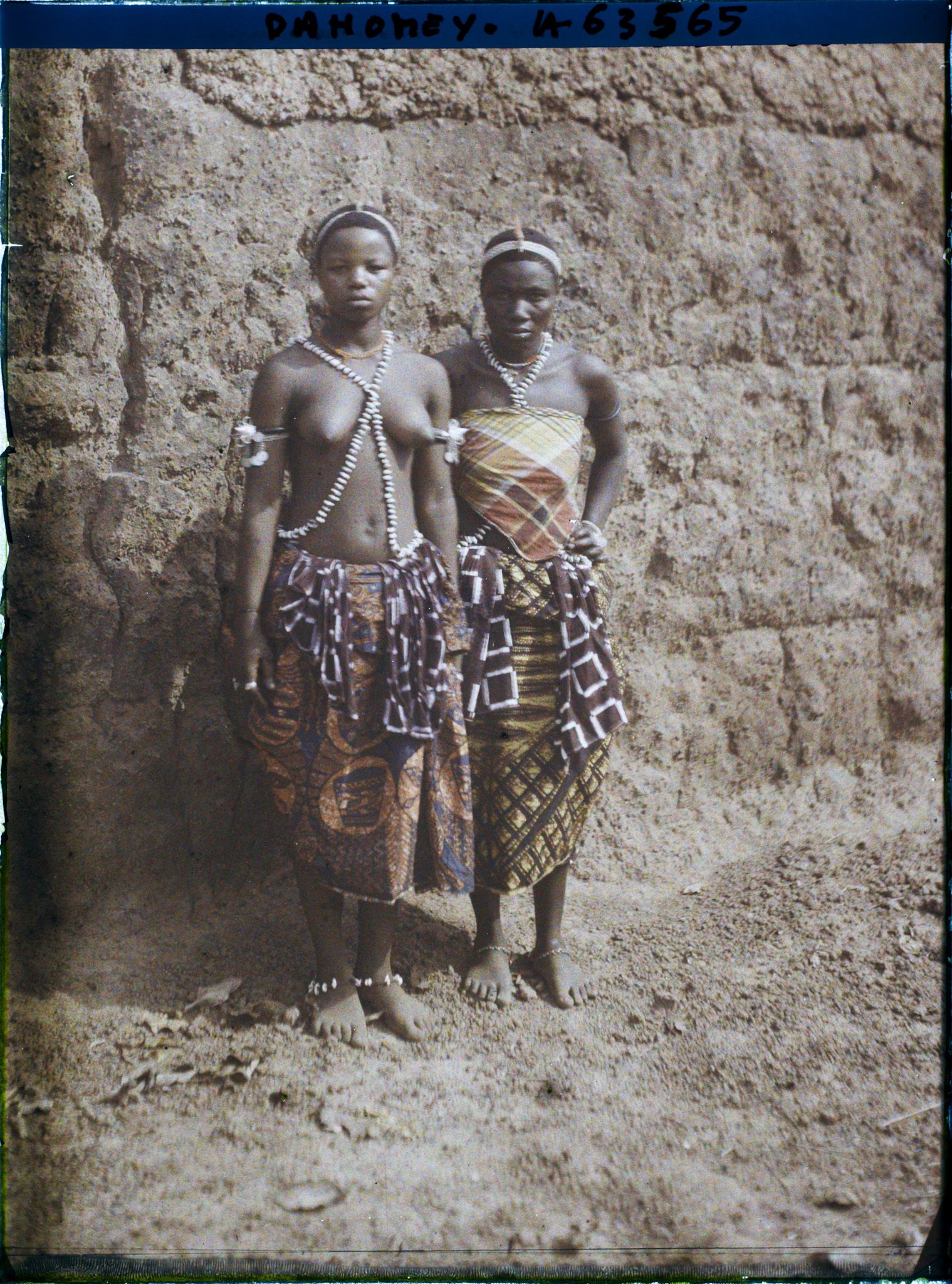 Image représentant Deux féticheuses de R'lan (?)