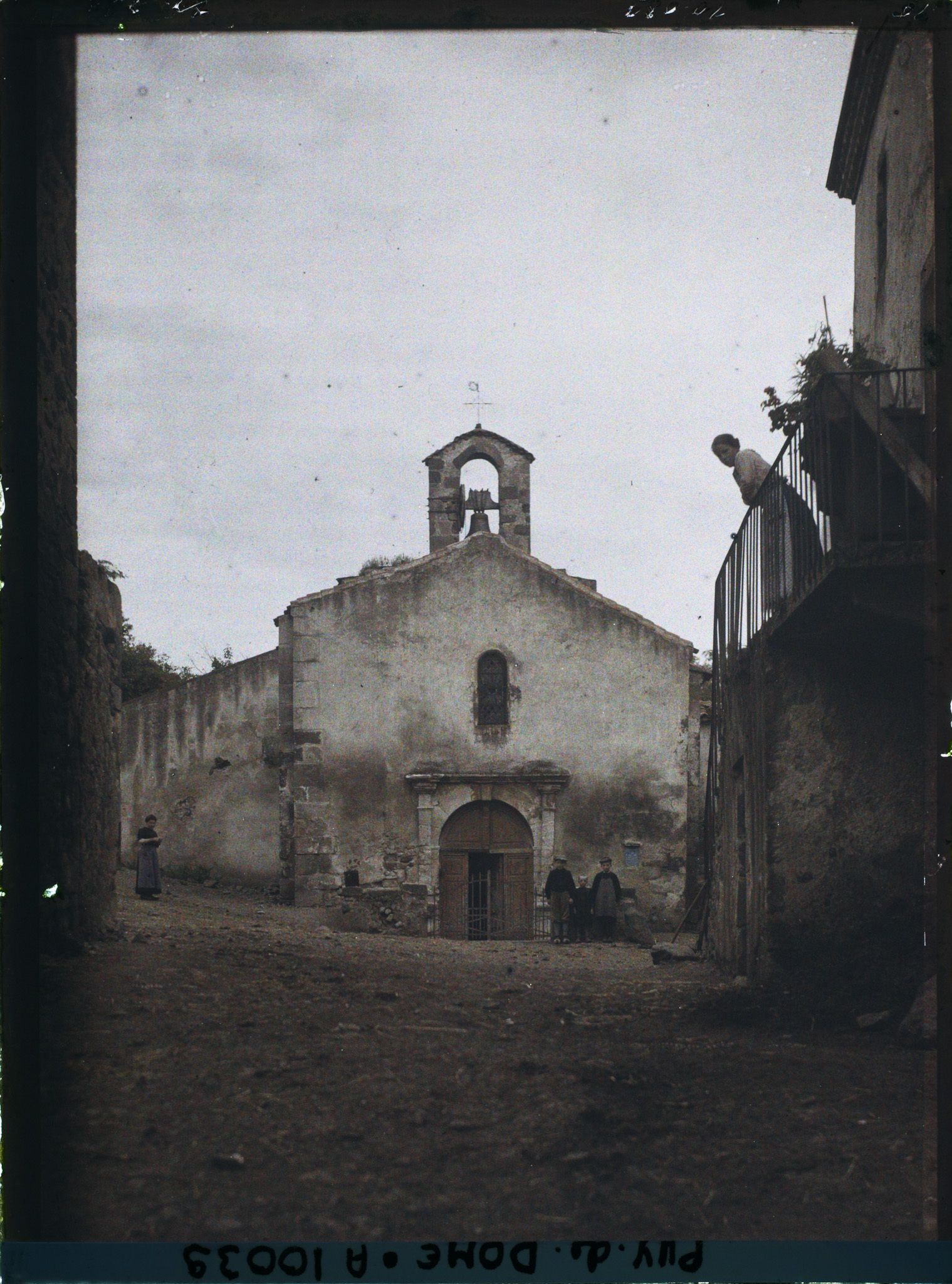 Image représentant France, Pardines, La Vieille Eglise : une rue du Village