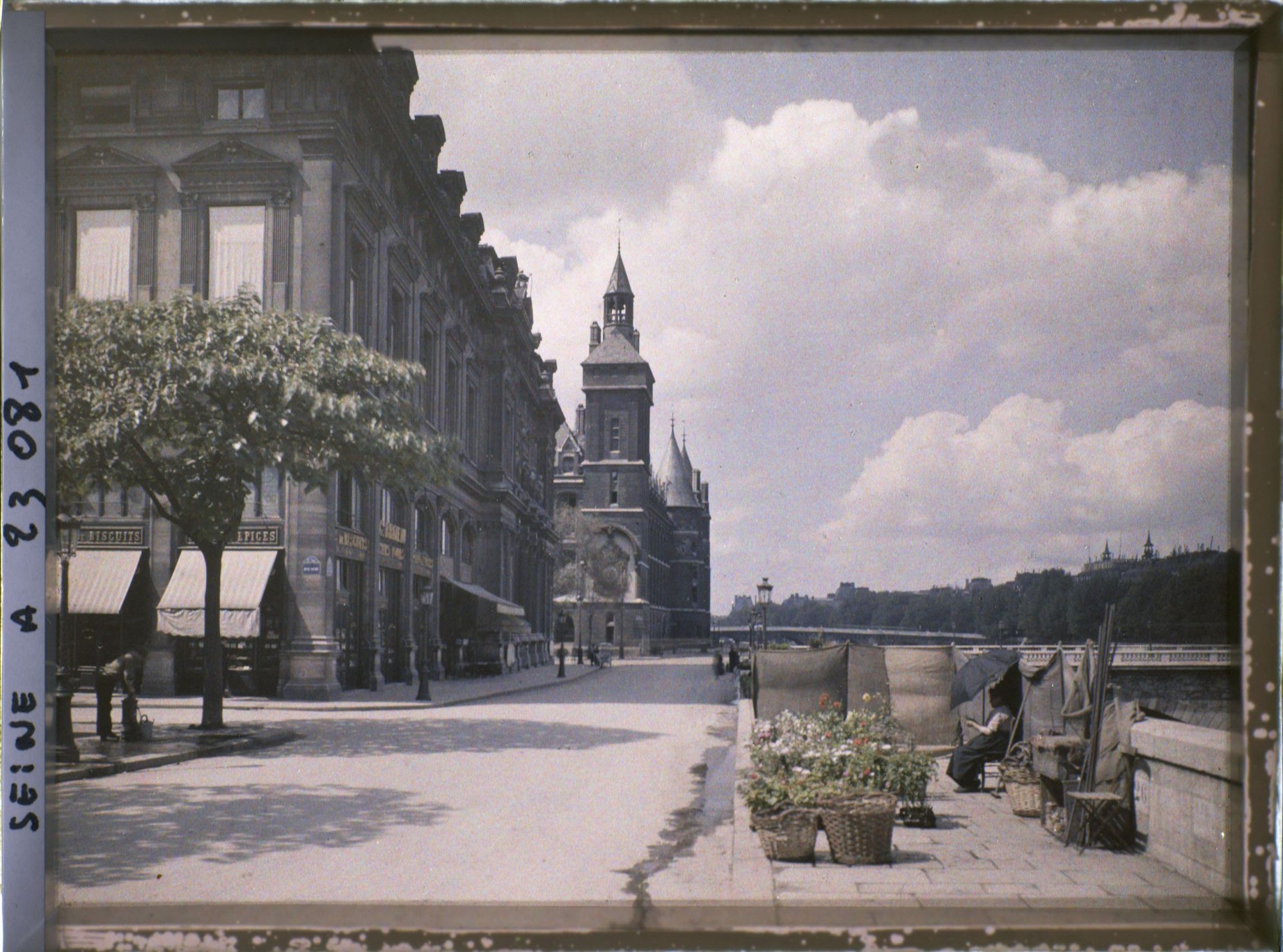 Image représentant Le quai de la Corse et la Conciergerie