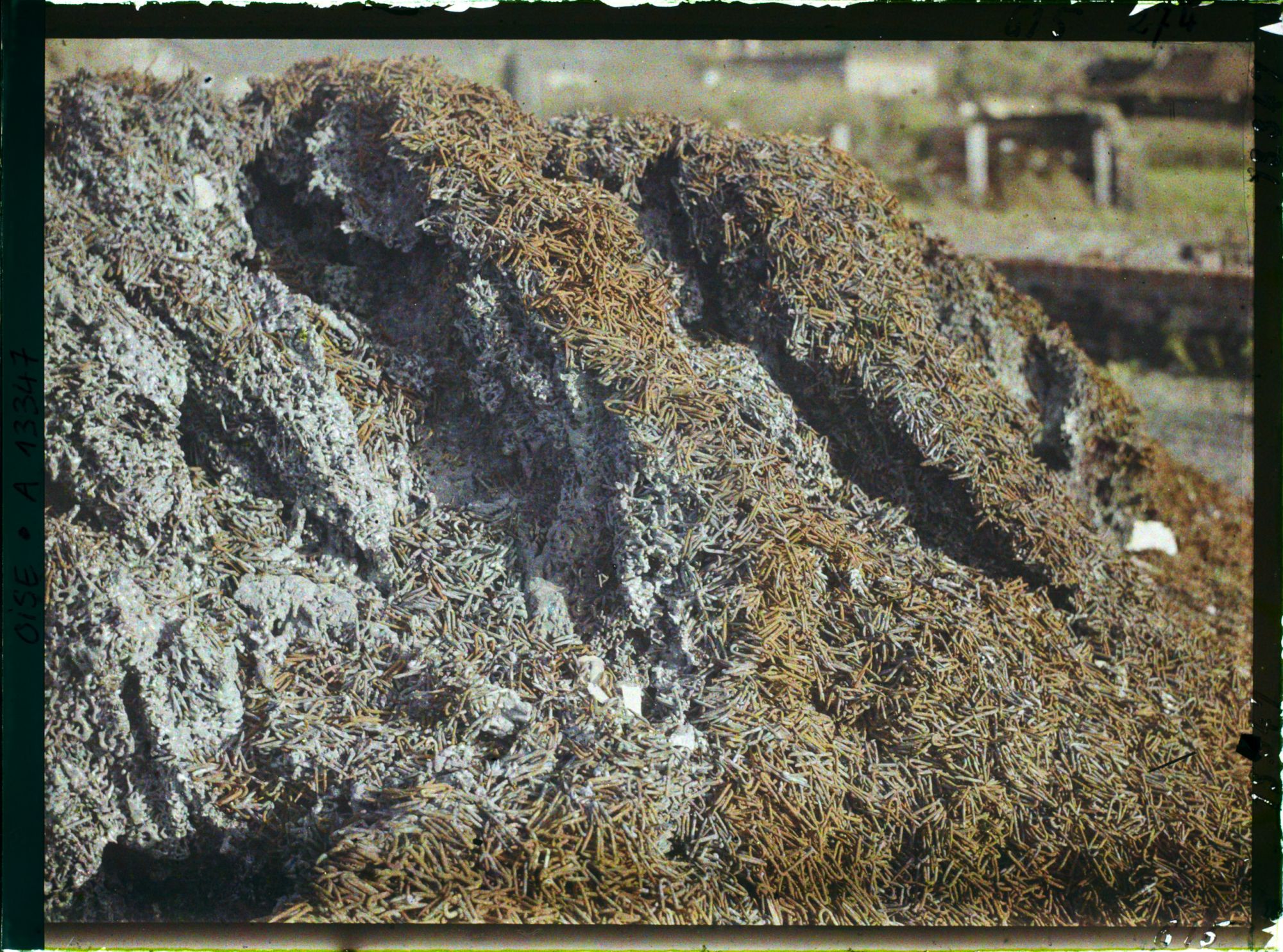 Image représentant France, Bussy, Dans une usine, les boches ont anéanti une quantité considérable de Clous à l'aide de différents acides