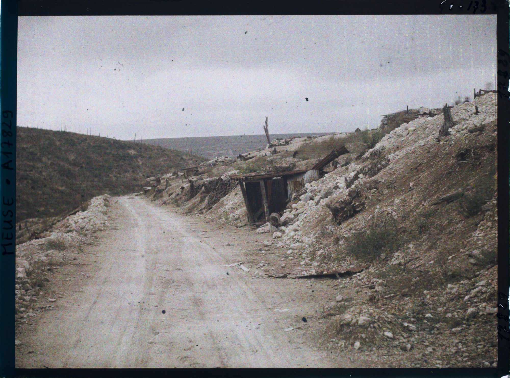 Image représentant France, Haudremont Carrières, Obus non éclatés