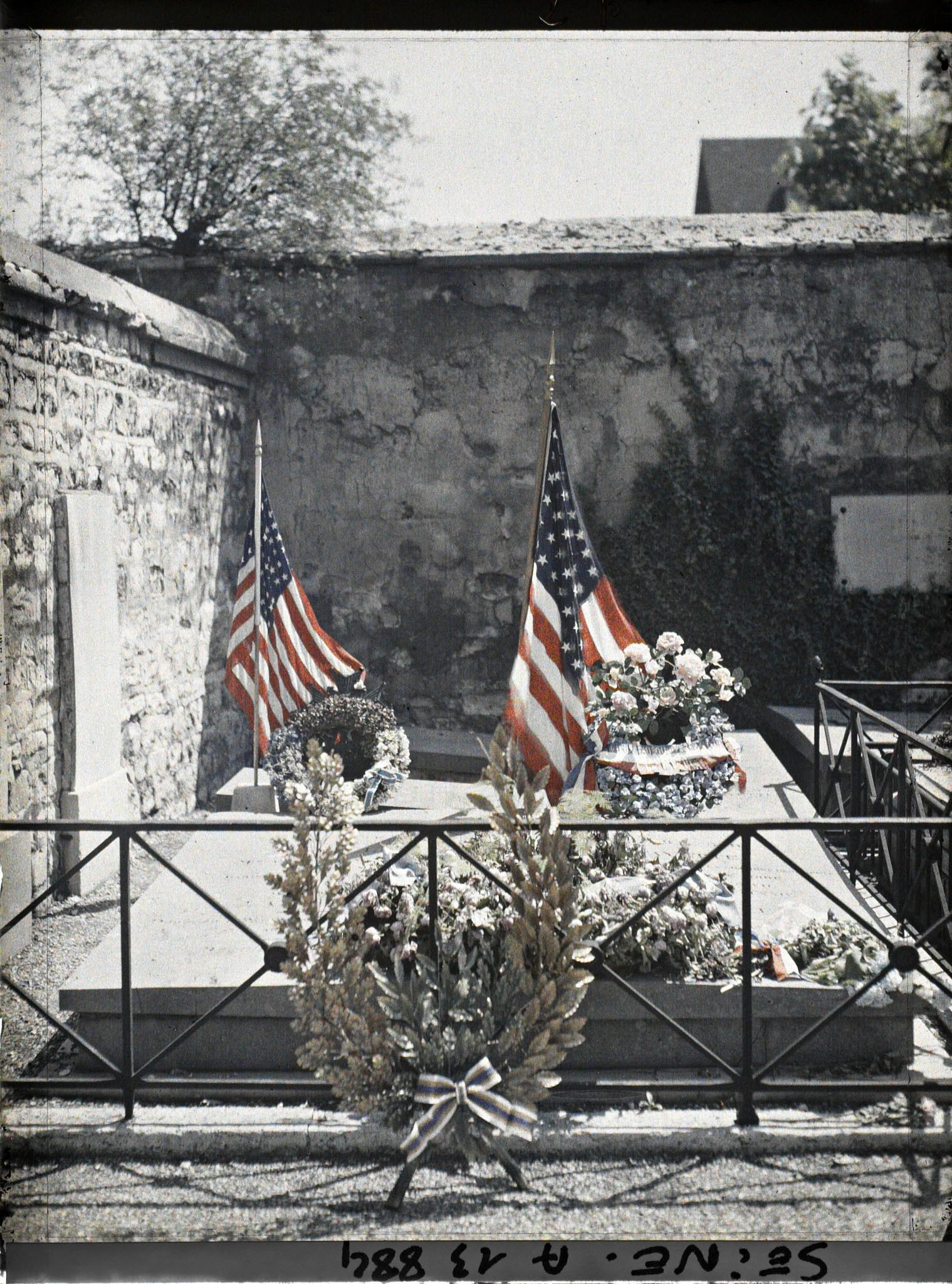 Image représentant Tombeau de La Fayette au cimetière de Picpus