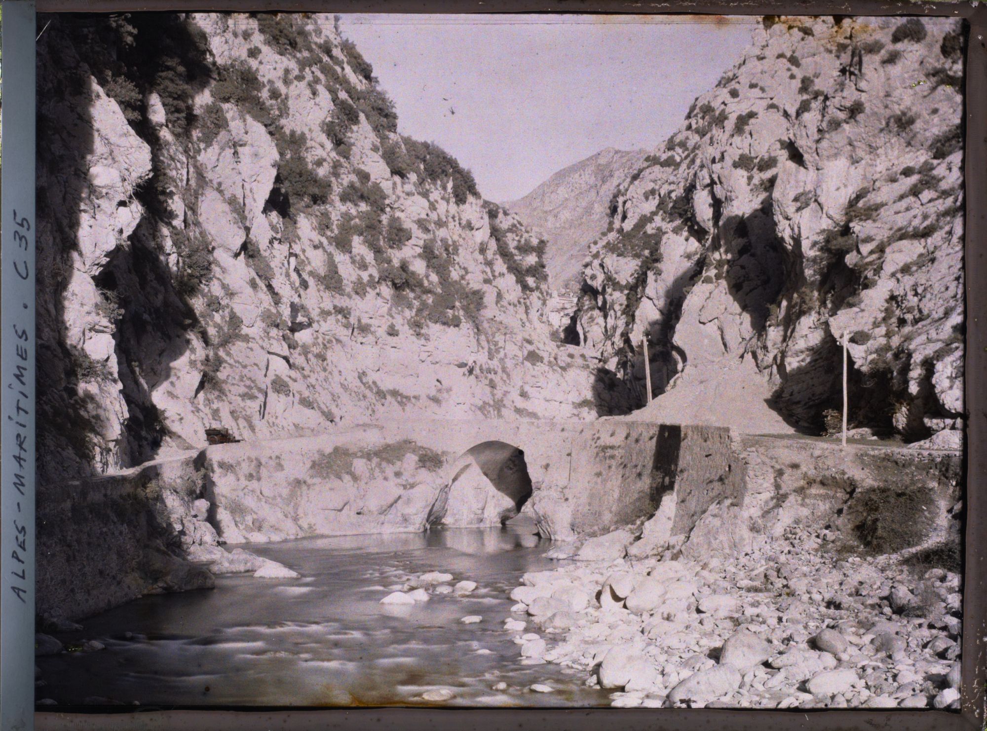Image représentant Le pont de Giemanos