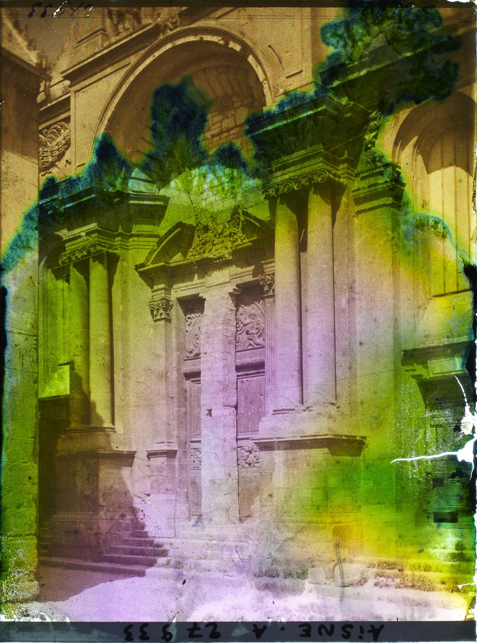 Image représentant France, Soissons, Portail de St Léger