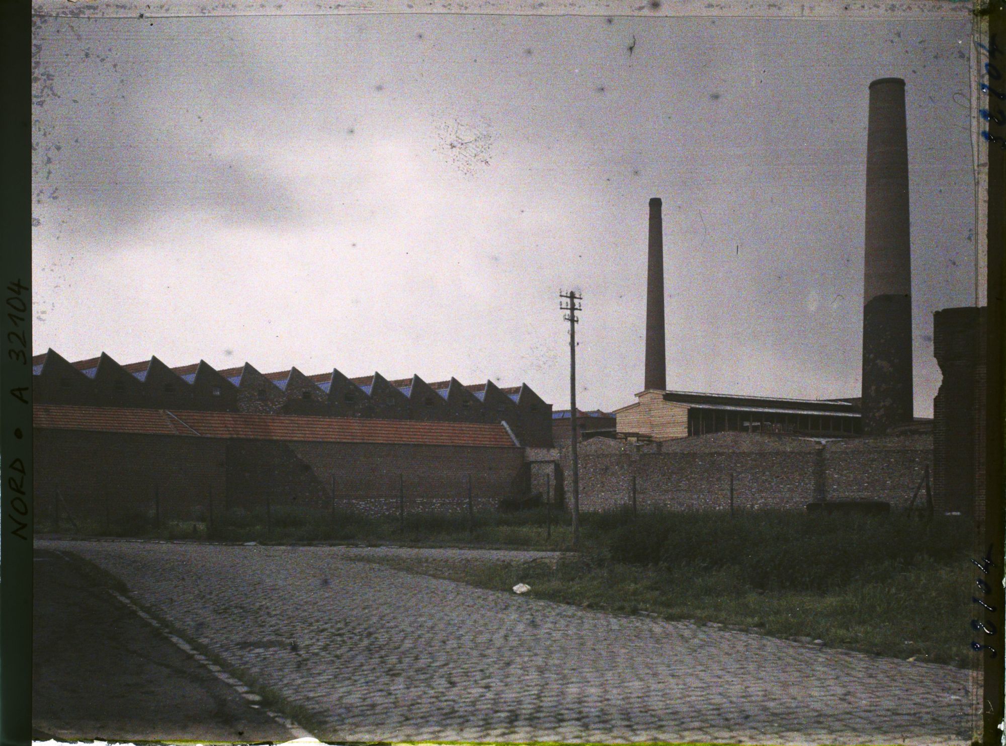 Image représentant France, Armentières, Filature reconstruite, effet du Soir