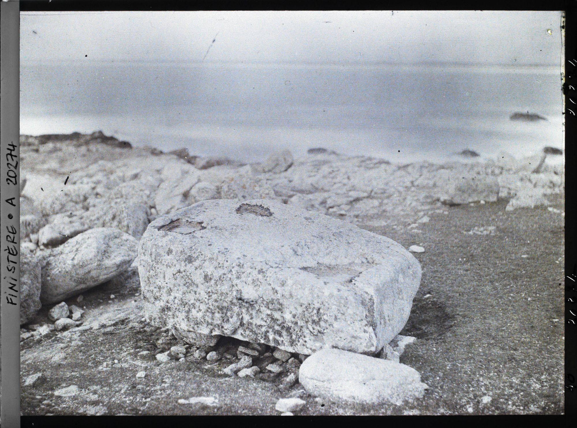 Image représentant Pierre creusée néolithique (?)