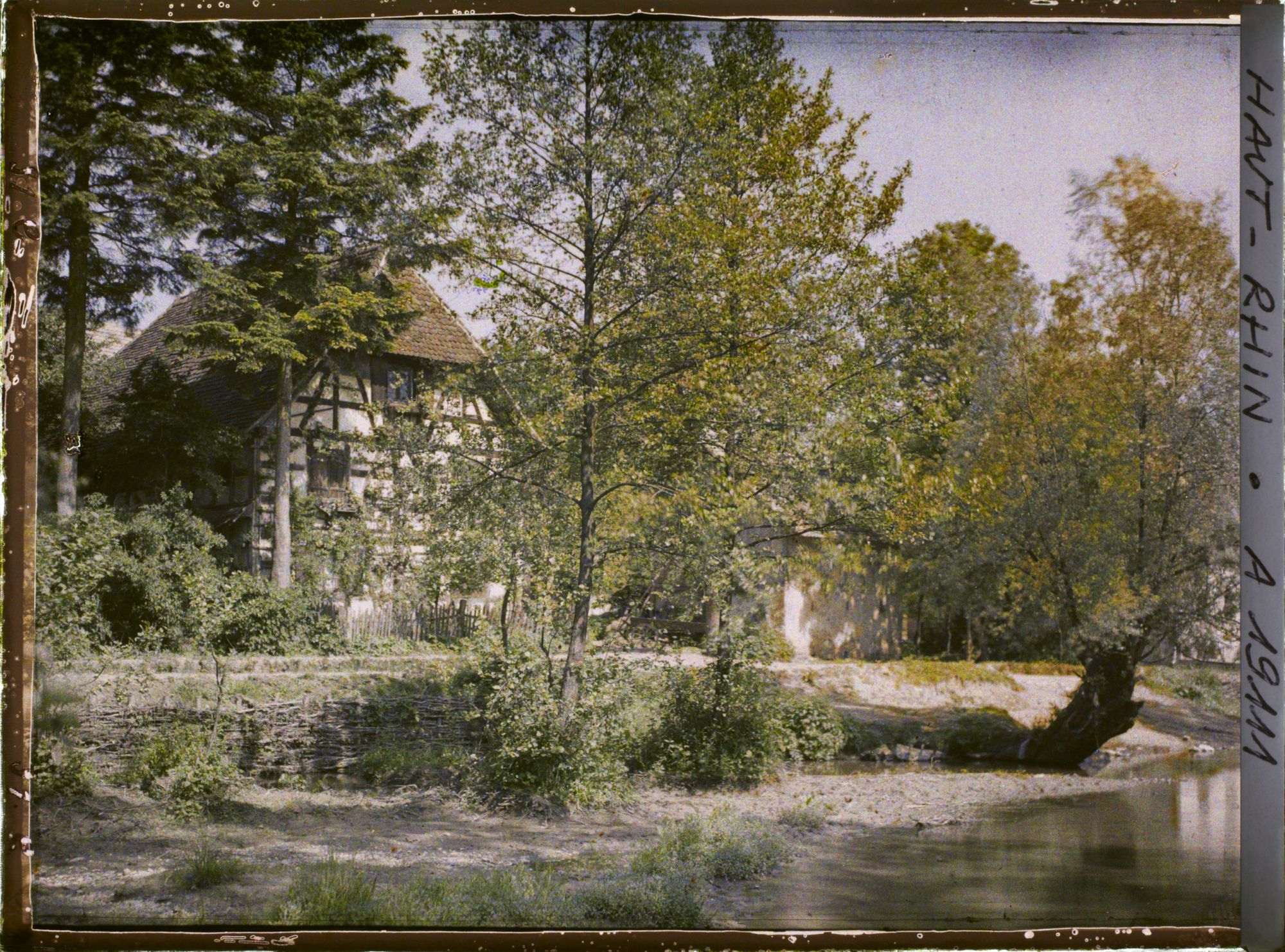Image représentant France, Wolfersdorf, La large et Vieille maison