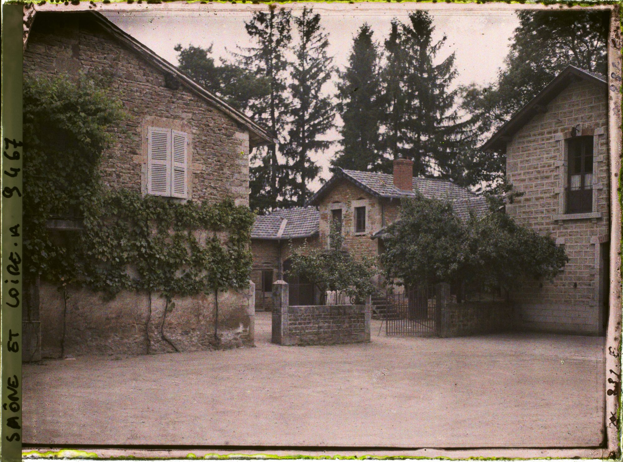 Image représentant Château de Saint-Point, les communs
