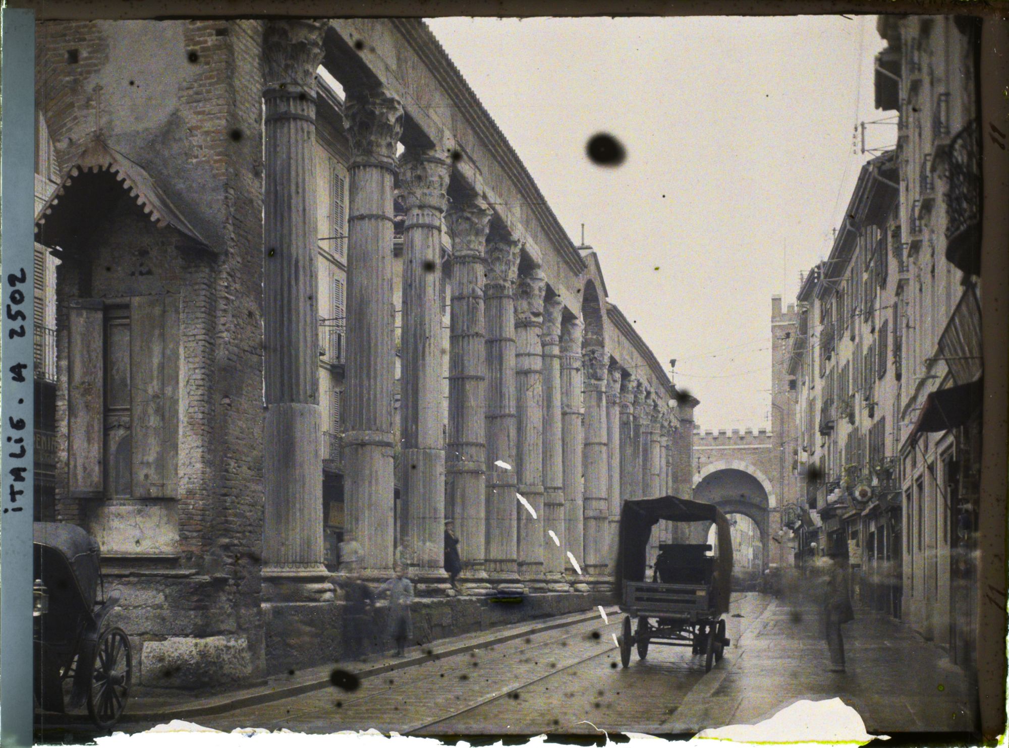 Image représentant Une rue dans le centre de Milan