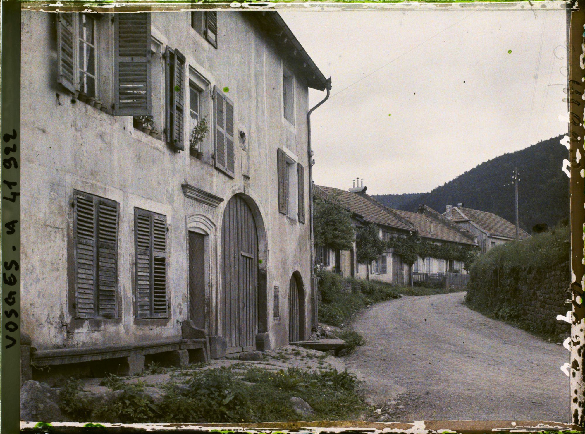 Image représentant France, Raon s/Plaine, Une rue du Village