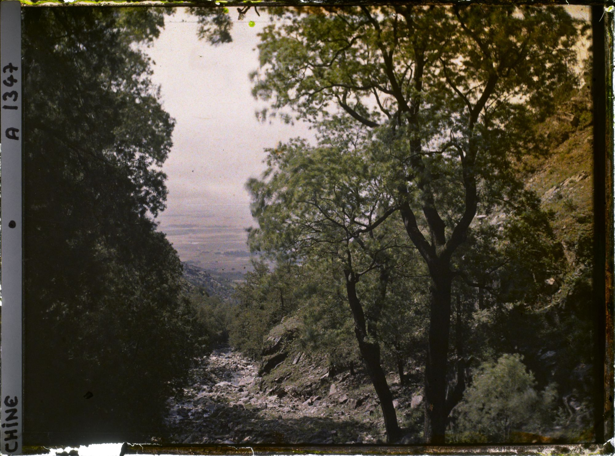 Image représentant Entre Wanxianlou (" pavillon des Dix Mille Immortels ") et Dongxiqiao (" pont Est-Ouest ")
