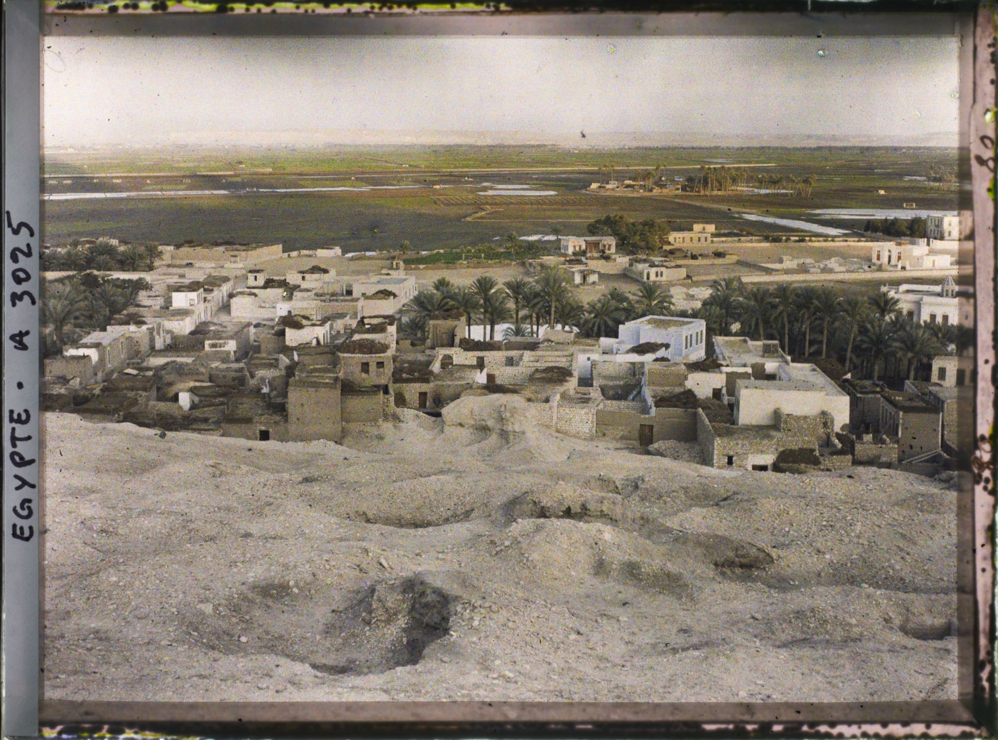 Image représentant Village au pied des Pyramides