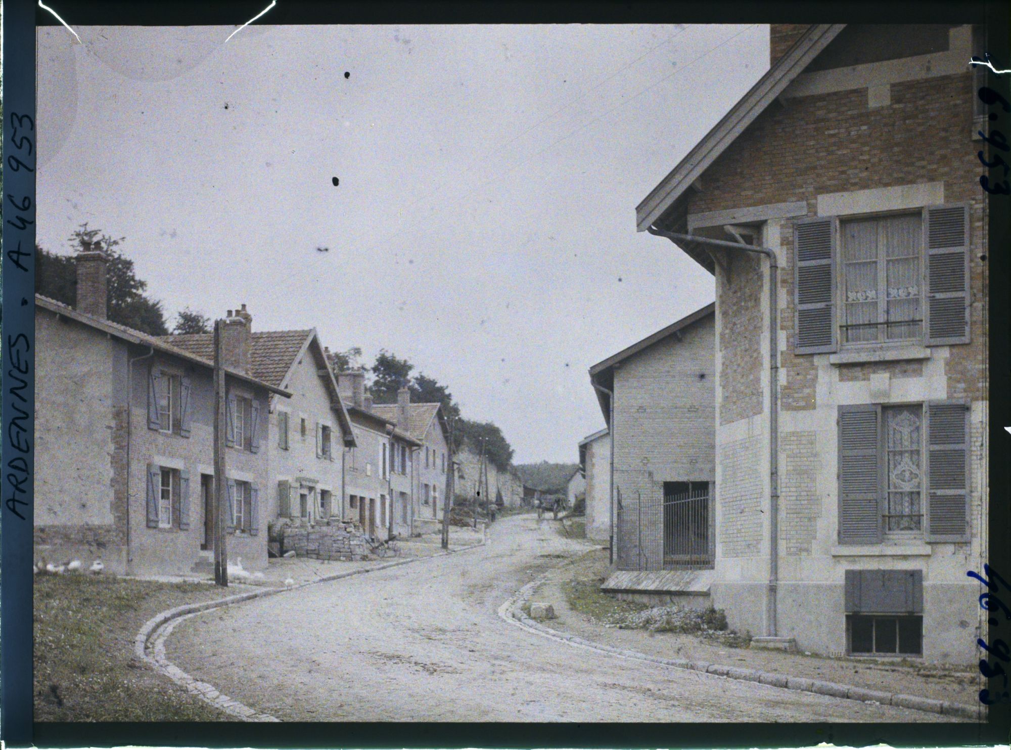 Image représentant France, Condé les Autry Ardennes (260 h), Sortie de Condé-lès-Autry (Diron Binarville)