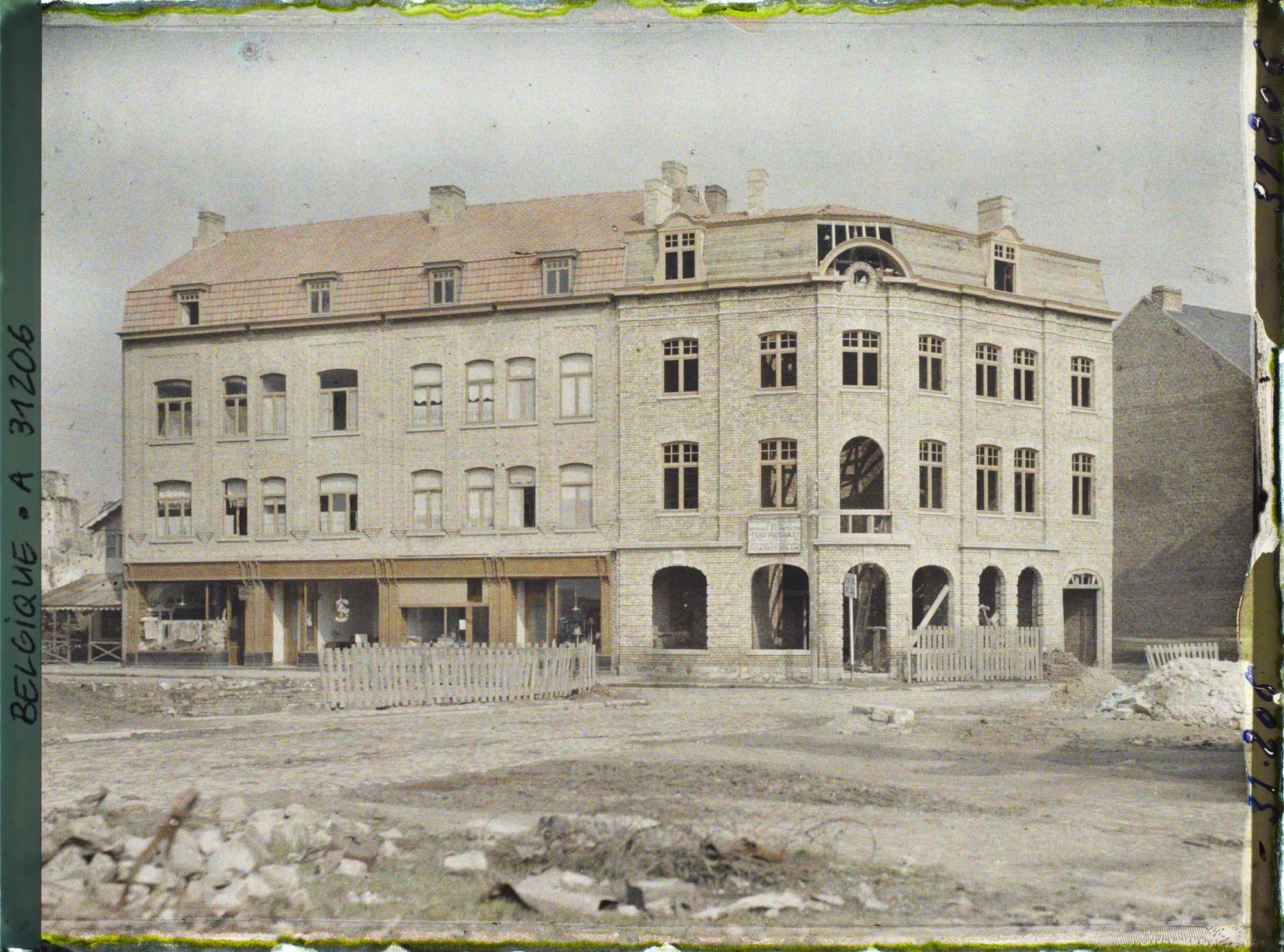 Image représentant Belgique, Ypres, Maisons rue du Temple