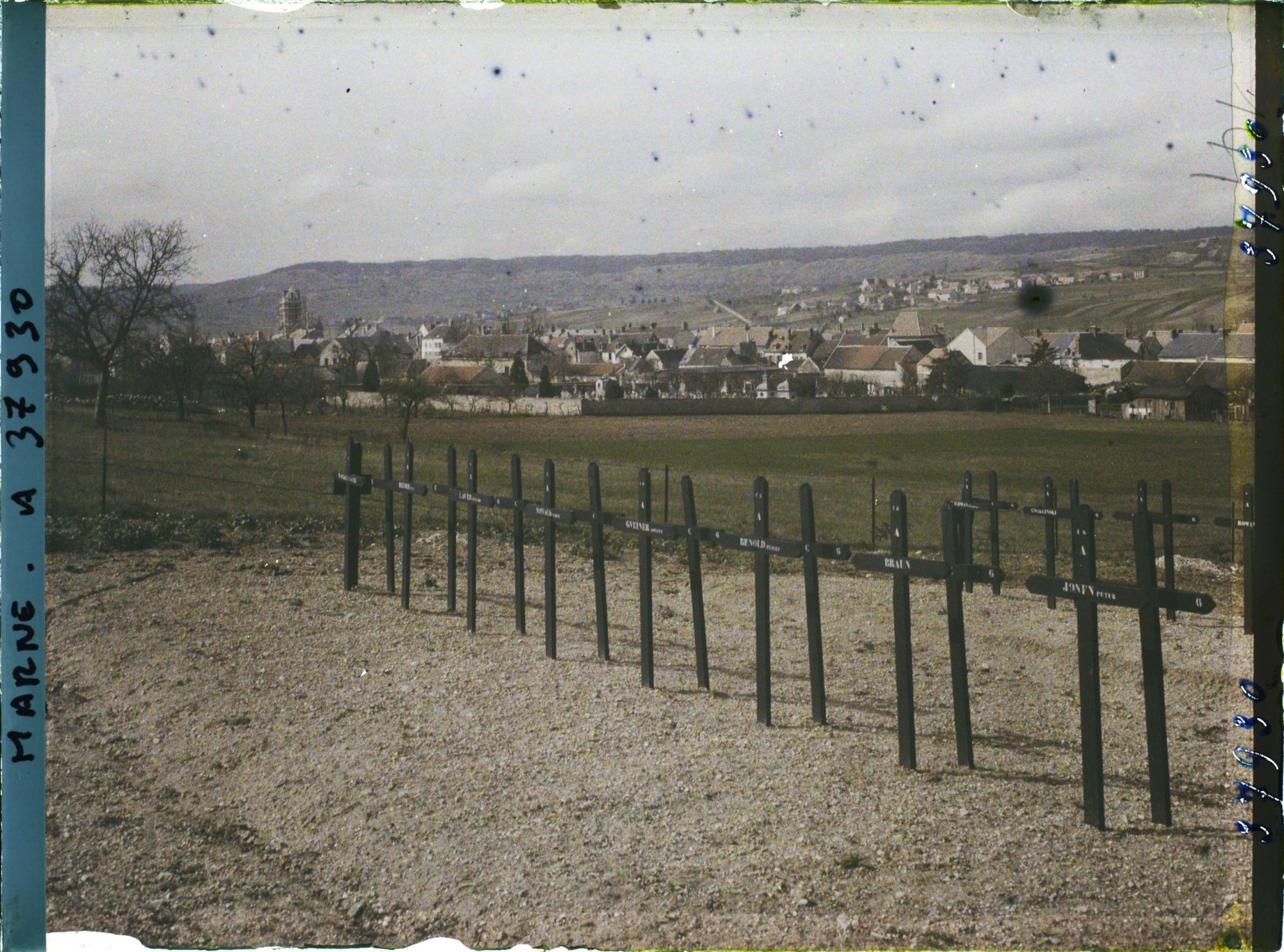 Image représentant France, Dormans, Panorama de Dormans et Croix Allemandes