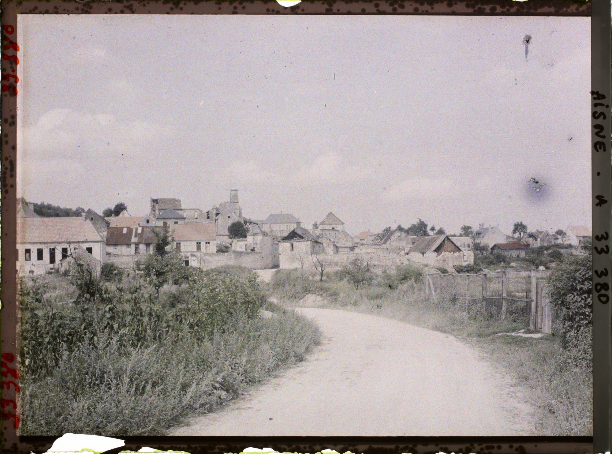 Image représentant France, Chavonne, Entrée de Charonne