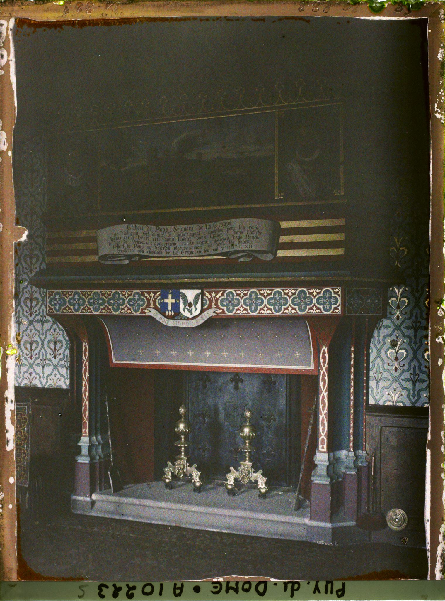 Image représentant France, La Grange Fort, La Cheminée Renaissance