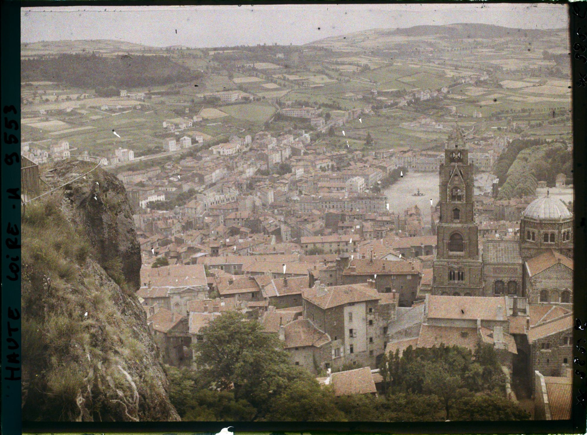 Image représentant Vue de la ville vers le mamelon de Bresse, prise depuis le rocher Corneille