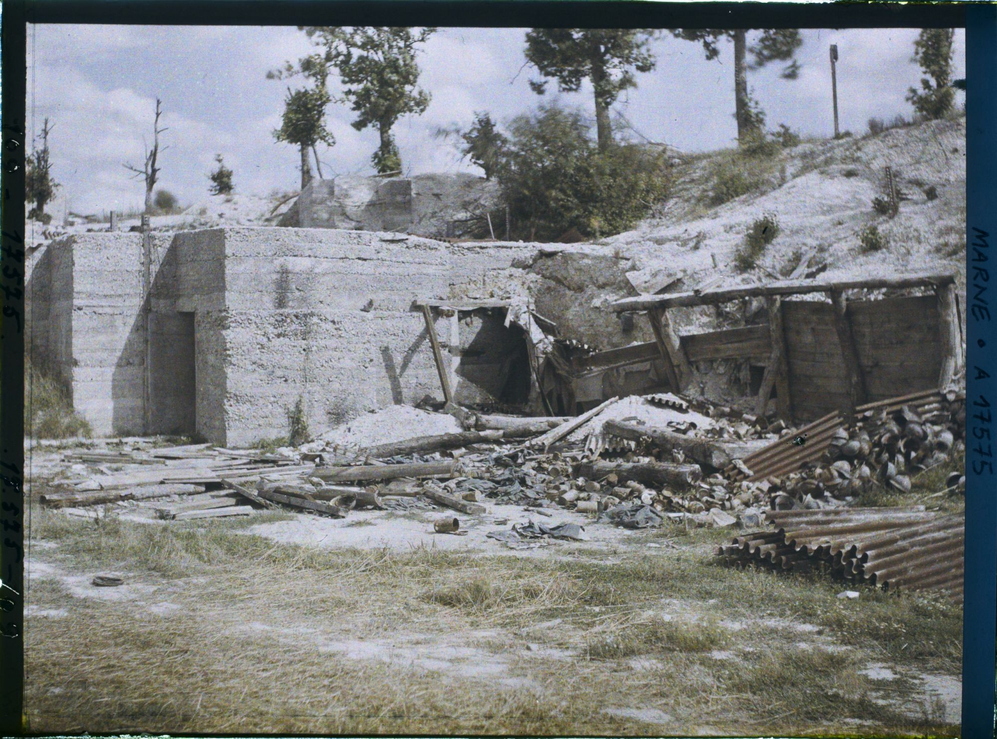 Image représentant France, Ste Marie à Py, Travaux de défenses s/ la ligne du Chin de fer