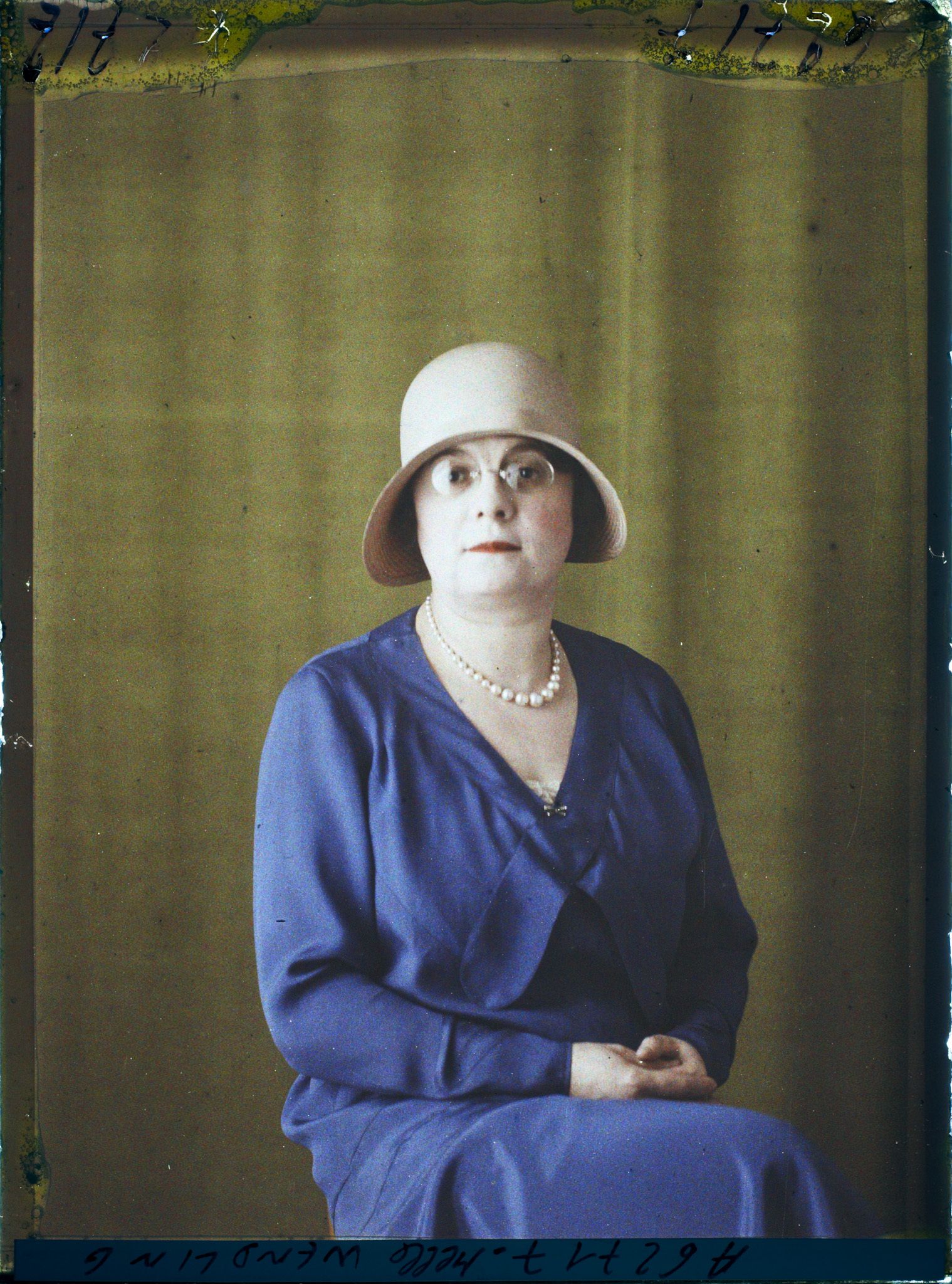 Image représentant https://musee-albert-kahn.s-museum.fr/home/NWQ2OTAwYzNmYjZlZTk1ZWQwODJmMjY4L2dlbmVyaWMtbm90aWNlLXRhYi9hdXRob3JpdHkvNjE3YTc5ZjVjZjhiODk2OGIzMzM3ZDIx/5d6900c3fb6ee95ed082f268/generic-notice-tab/authority/617a79ebcf8b8968b3337a84 Mademoiselle Wendling