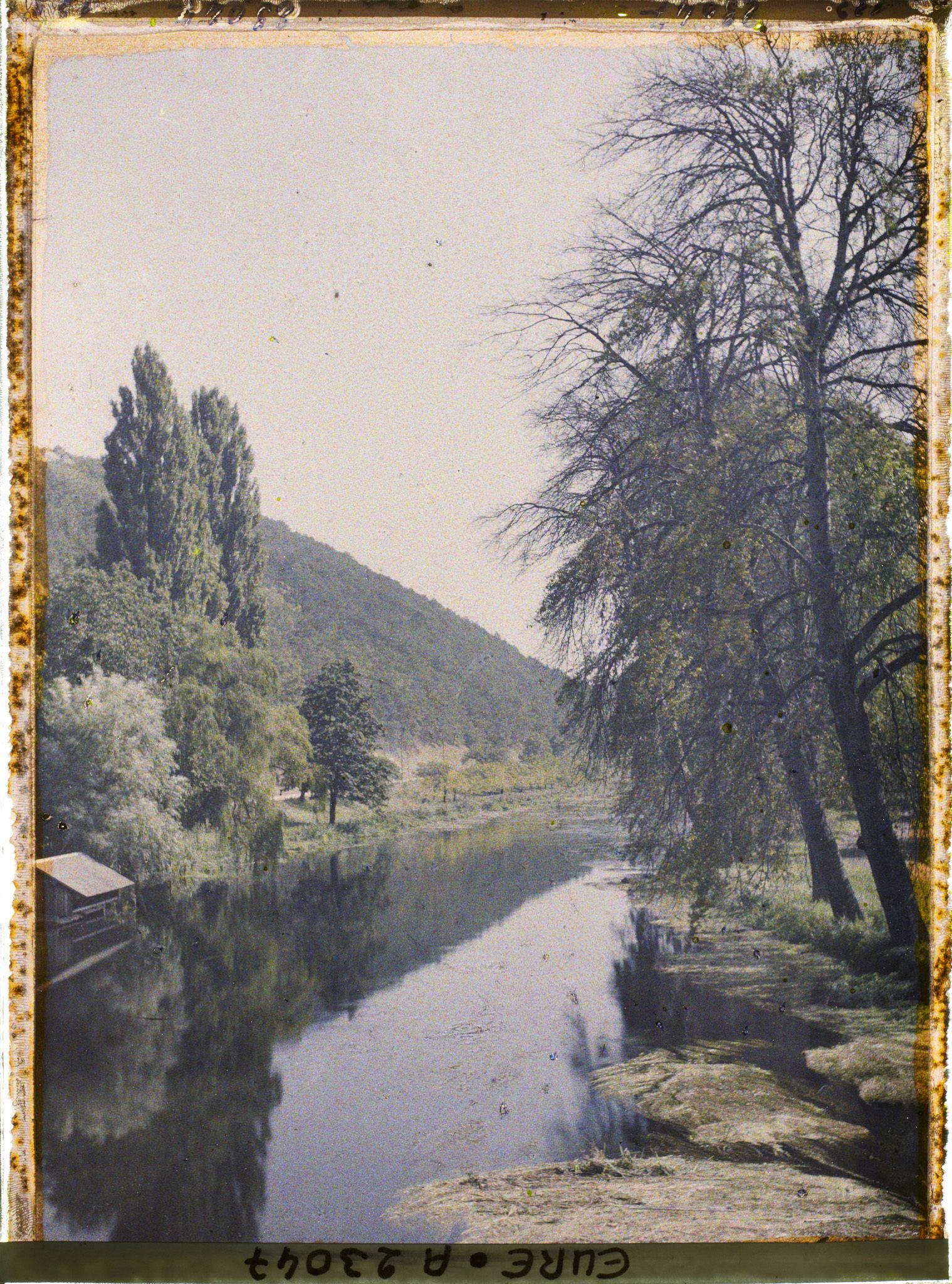 Image représentant Les bords de l'Eure, vus vers l'amont