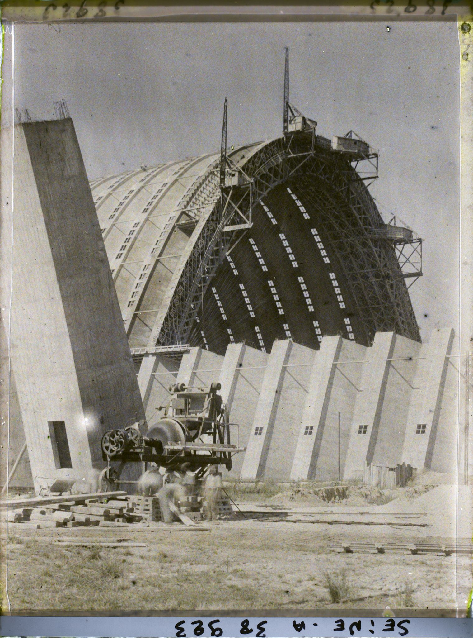 Image représentant Vue du hangar à dirigeable ouest en construction