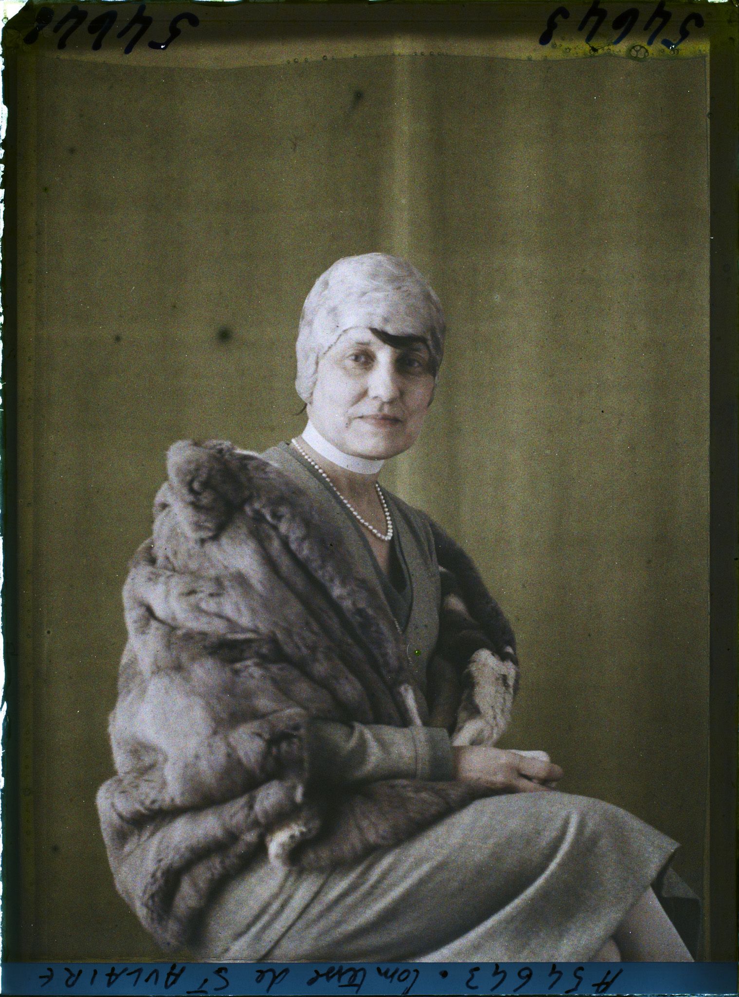 Image représentant https://musee-albert-kahn.s-museum.fr/home/NWQ2OTAwYzNmYjZlZTk1ZWQwODJmMjY4L2dlbmVyaWMtbm90aWNlLXRhYi9hdXRob3JpdHkvNjE3YTc5ZjVjZjhiODk2OGIzMzM3ZDIx/5d6900c3fb6ee95ed082f268/generic-notice-tab/authority/617a79ebcf8b8968b333771f La comtesse Marguerite de Saint-Aulaire