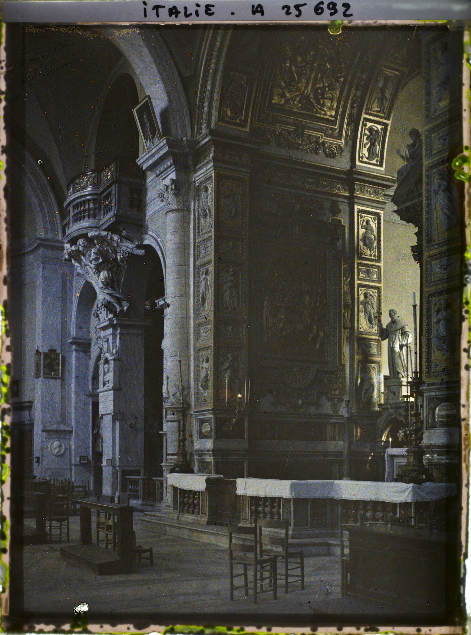 Image représentant Basilique Santa Maria del Popolo, vue intérieure