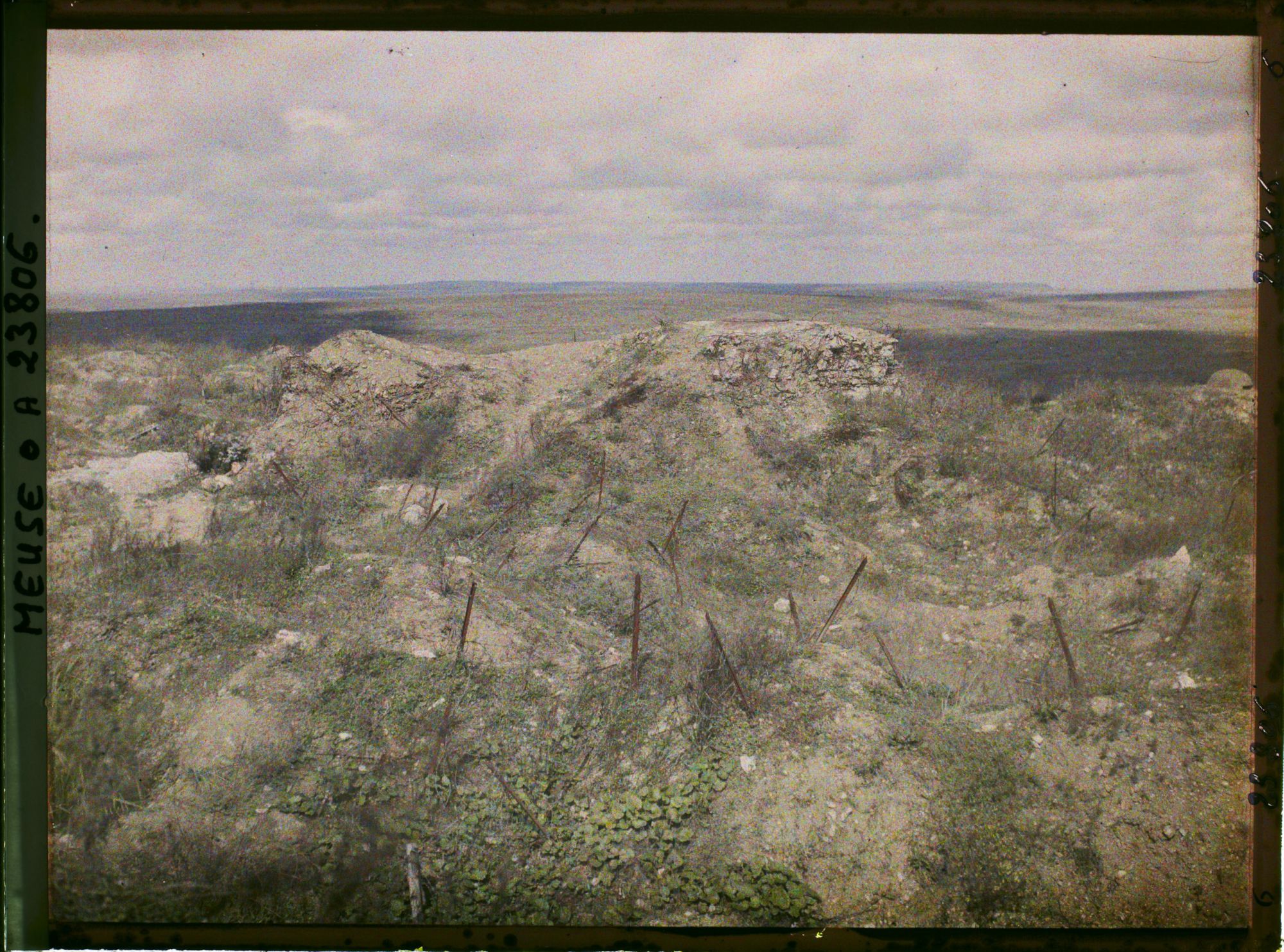 Image représentant France, Verdun, Fort de Douaumont Vue prise vers le nord