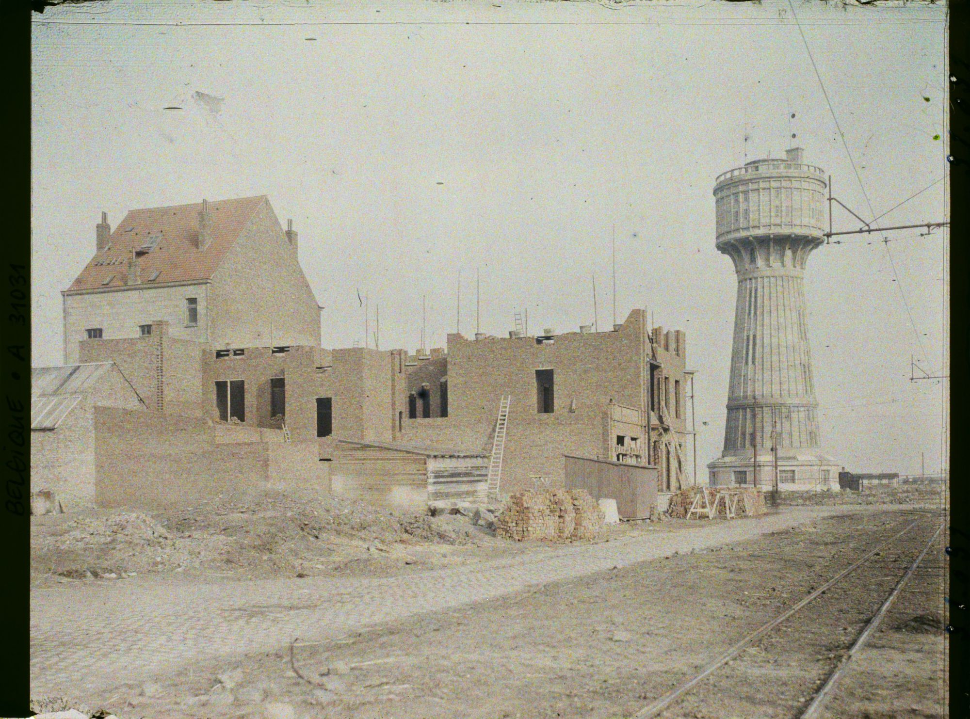 Image représentant Belgique, Zeebrugge, Le Château d'Eau reconstruit en 4 mois