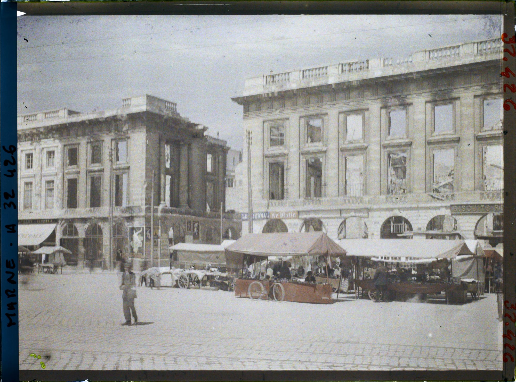 Image représentant France, Reims, Marché place Royale