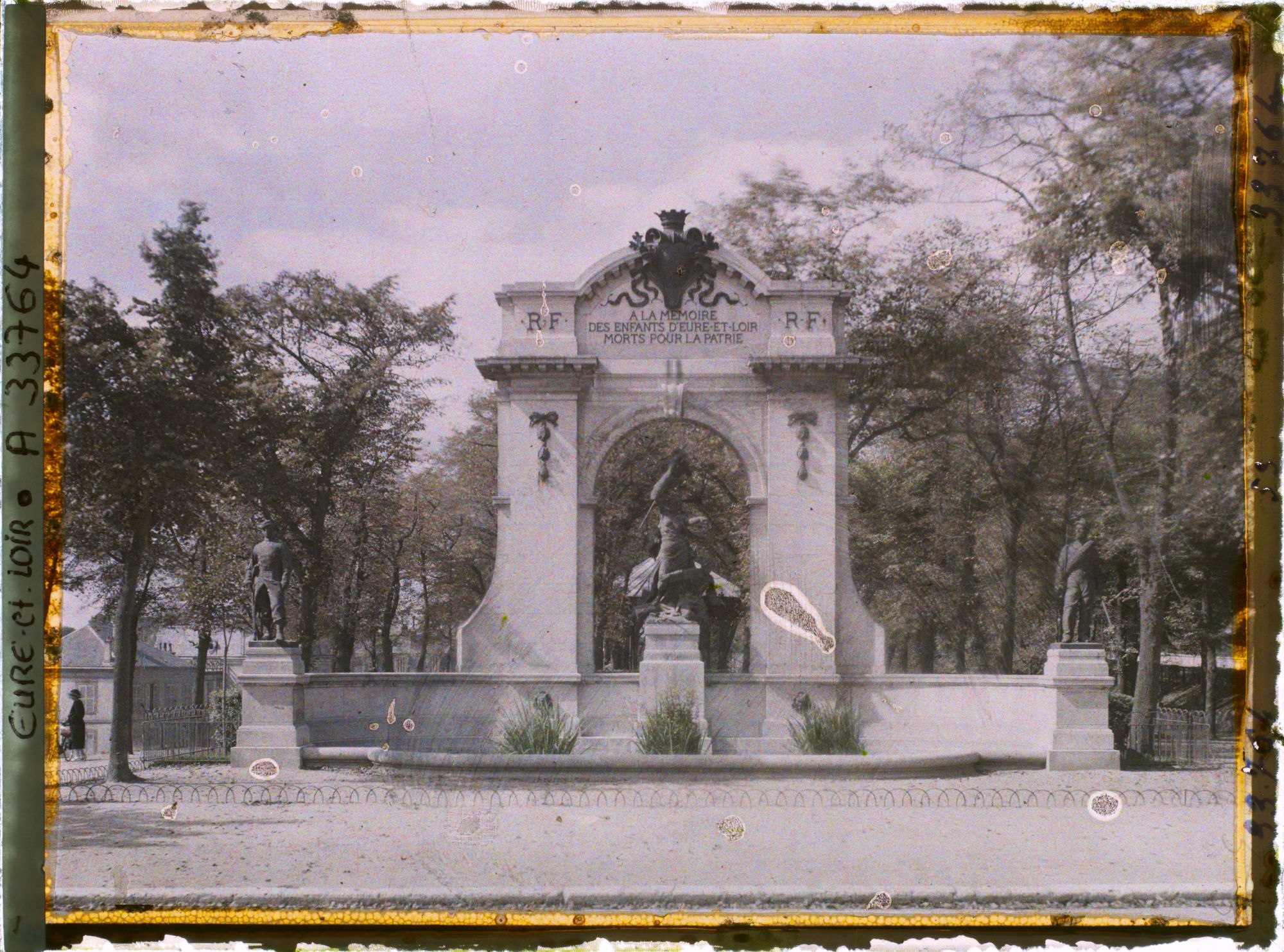 Image représentant Le Monument aux mort, place Châtelet
