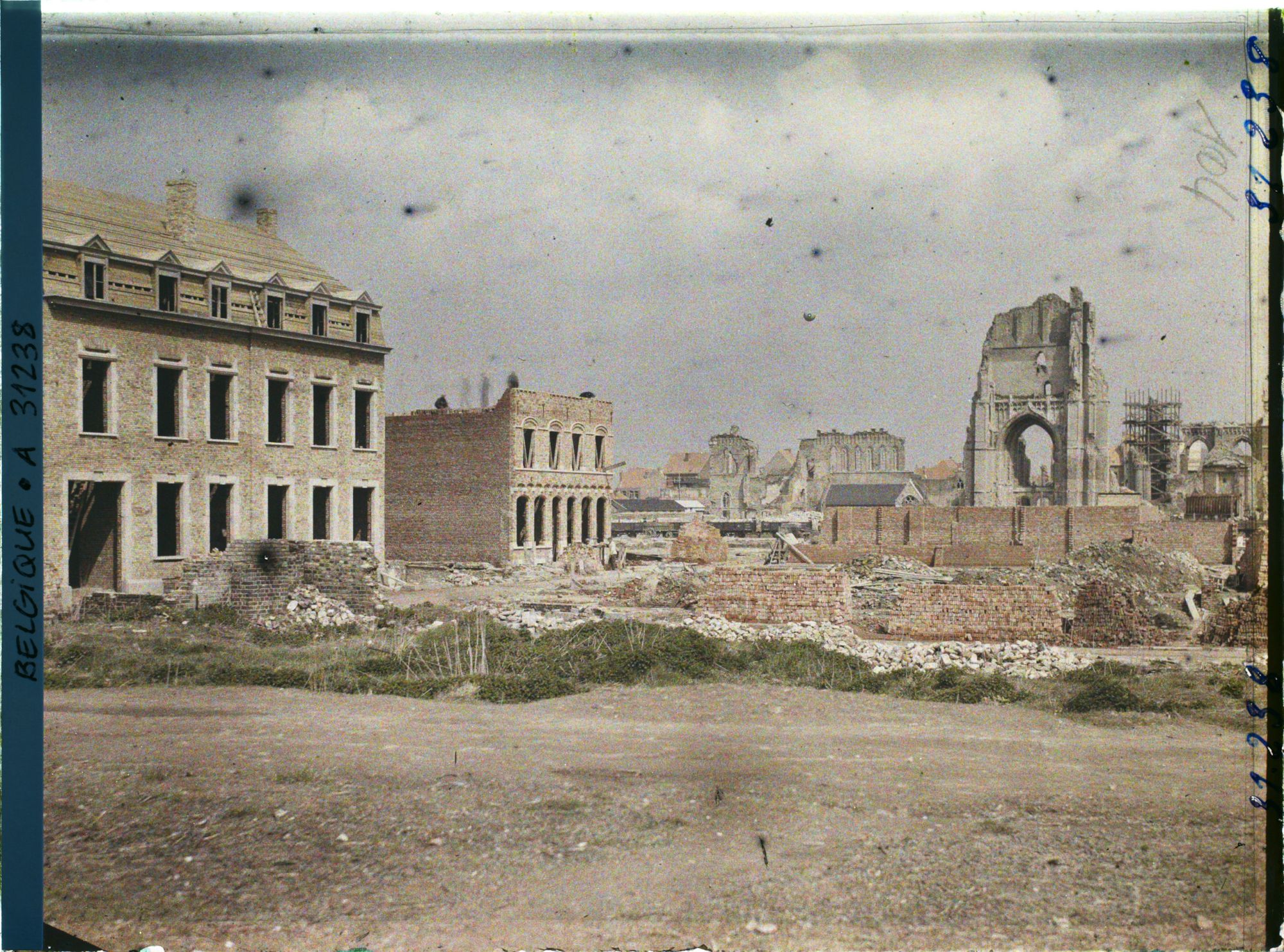 Image représentant Belgique, Ypres, Quartier St Martin