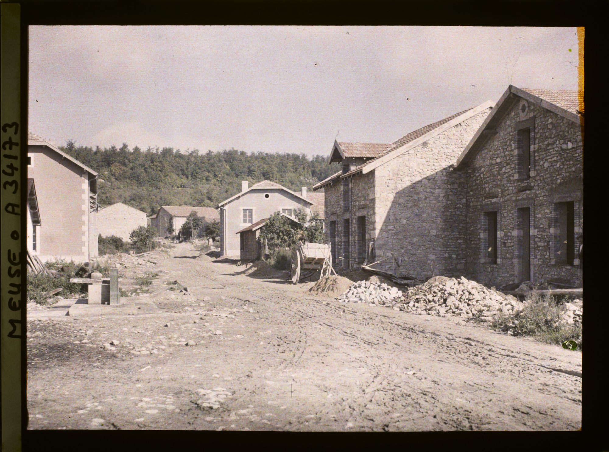 Image représentant France, Apremont, Reconstruction
