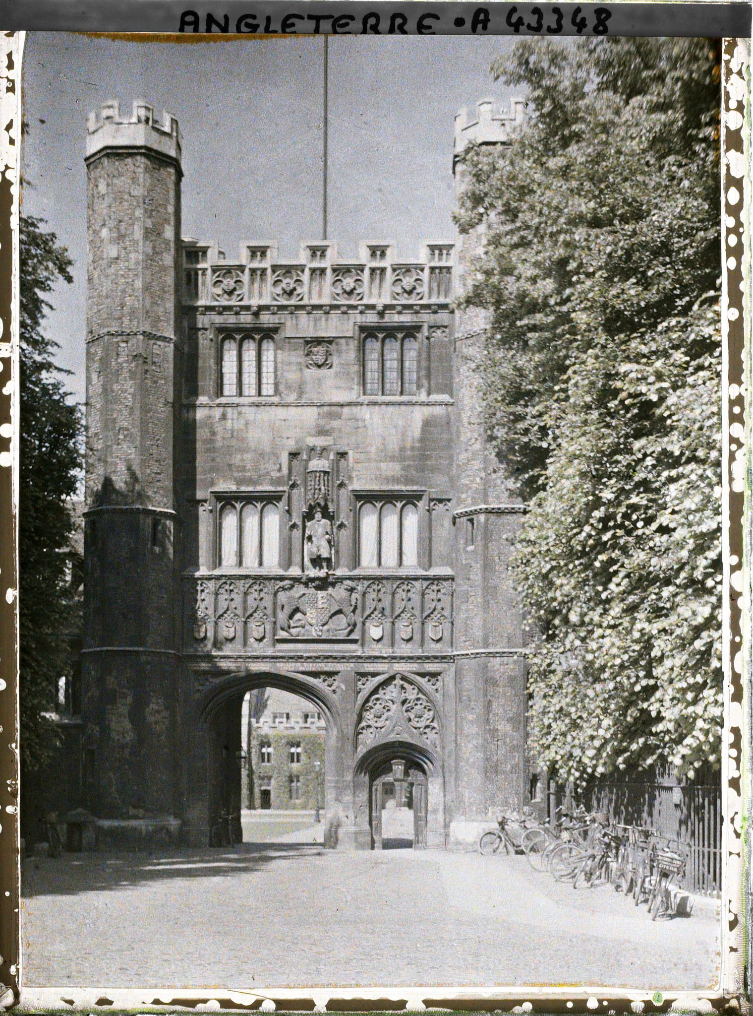 Image représentant L'entrée du Trinity College