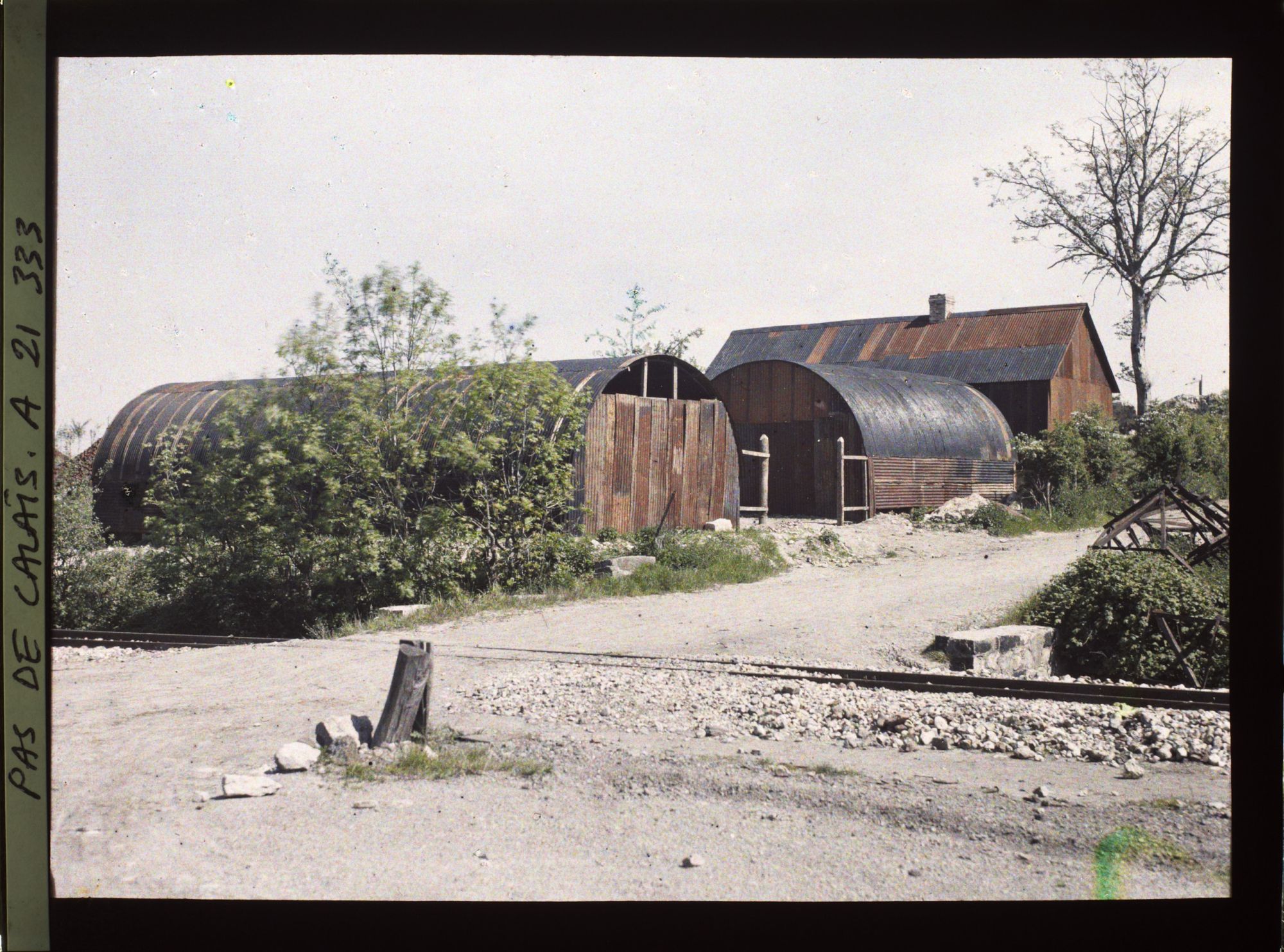 Image représentant France, Carency, Ferme en tôle ondulée